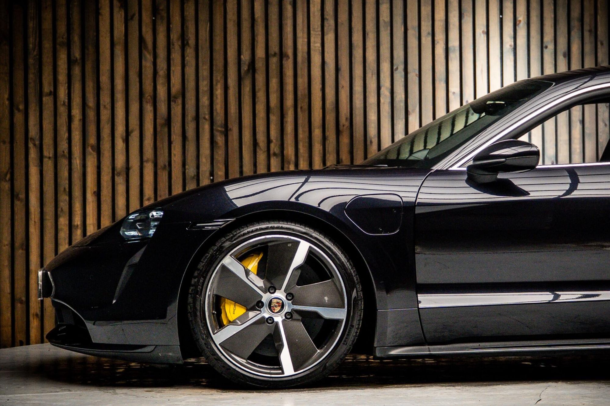 PORSCHE TAYCAN SALOON 500kW Turbo 93kWh 4dr Auto for sale UK - Slide 9