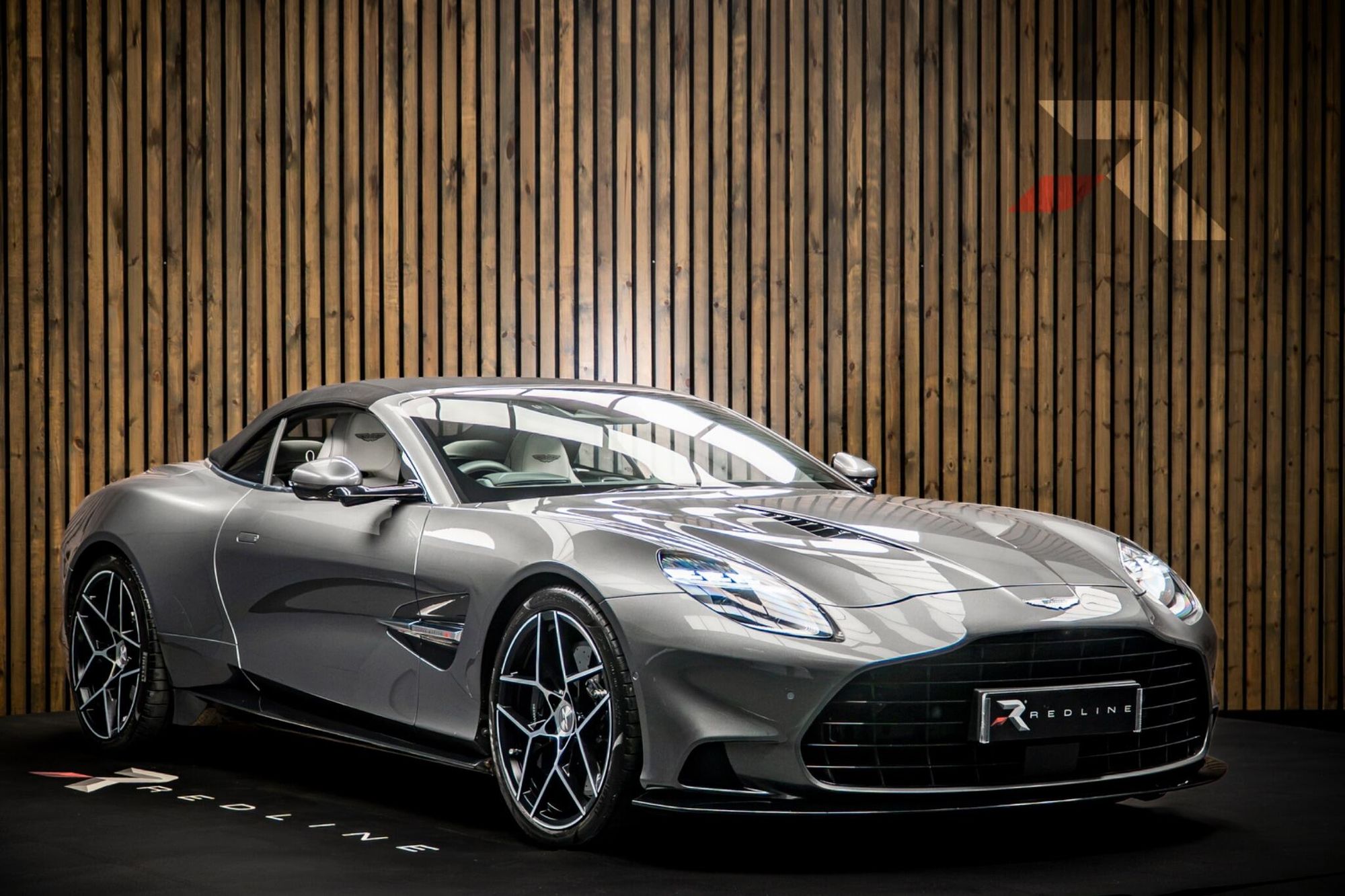 ASTON MARTIN VANQUISH CONVERTIBLE V12 Volante 2dr Auto for sale UK