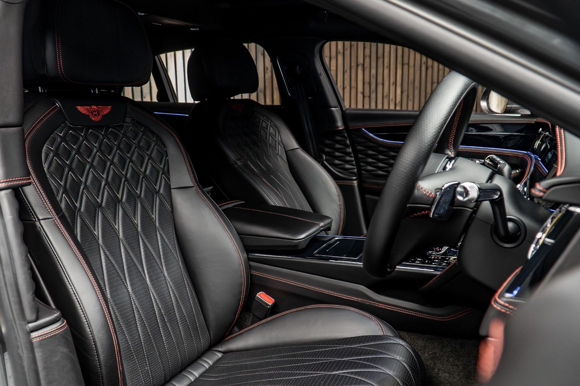 BENTLEY FLYING SPUR SALOON SPECIAL EDITIONS 6.0 W12 First Edition 4dr Auto for sale UK - Slide 2