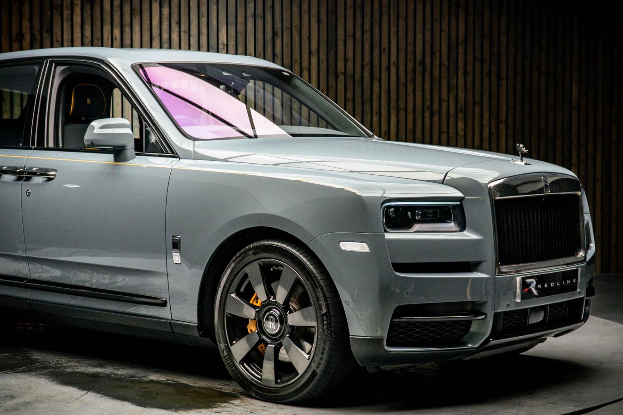 ROLLS-ROYCE CULLINAN ESTATE 5dr Auto for sale UK - Slide 10