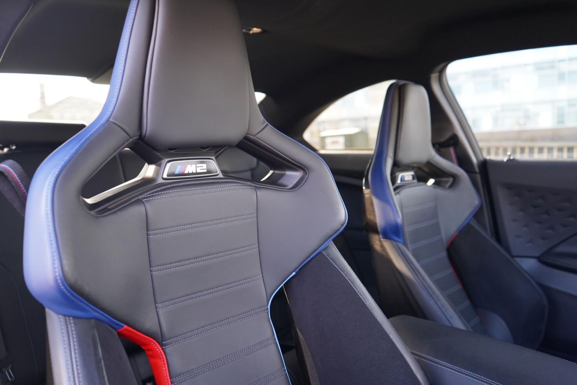 BMW M4 Coupe 3.0 Competition M xDrive 530 Steptronic 2 Door Auto for sale UK - Slide 3