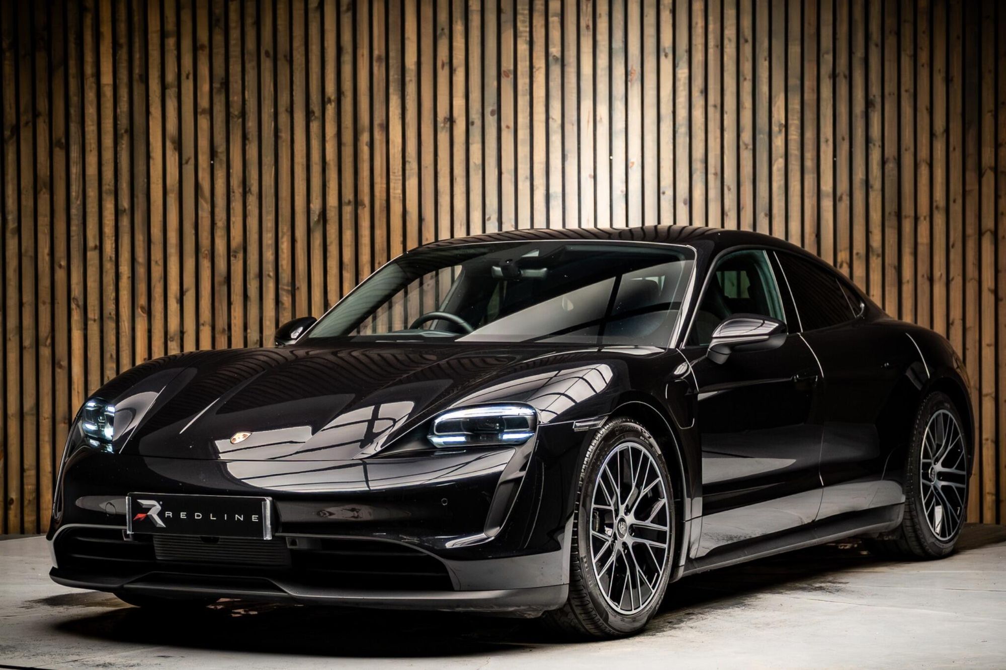 PORSCHE TAYCAN SALOON 350kW 93kWh 4dr RWD Auto [22kW] for sale UK - Slide 8