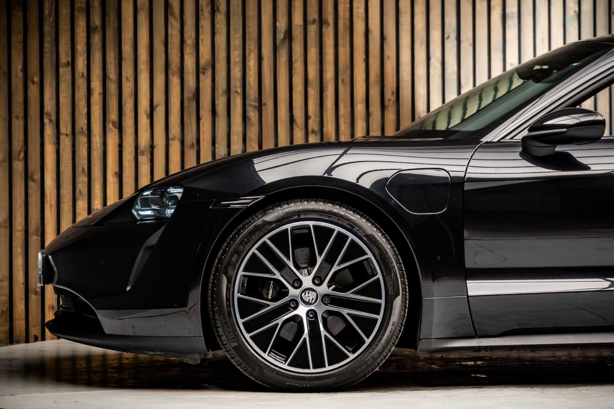 PORSCHE TAYCAN SALOON 350kW 93kWh 4dr RWD Auto [22kW] for sale UK - Slide 9