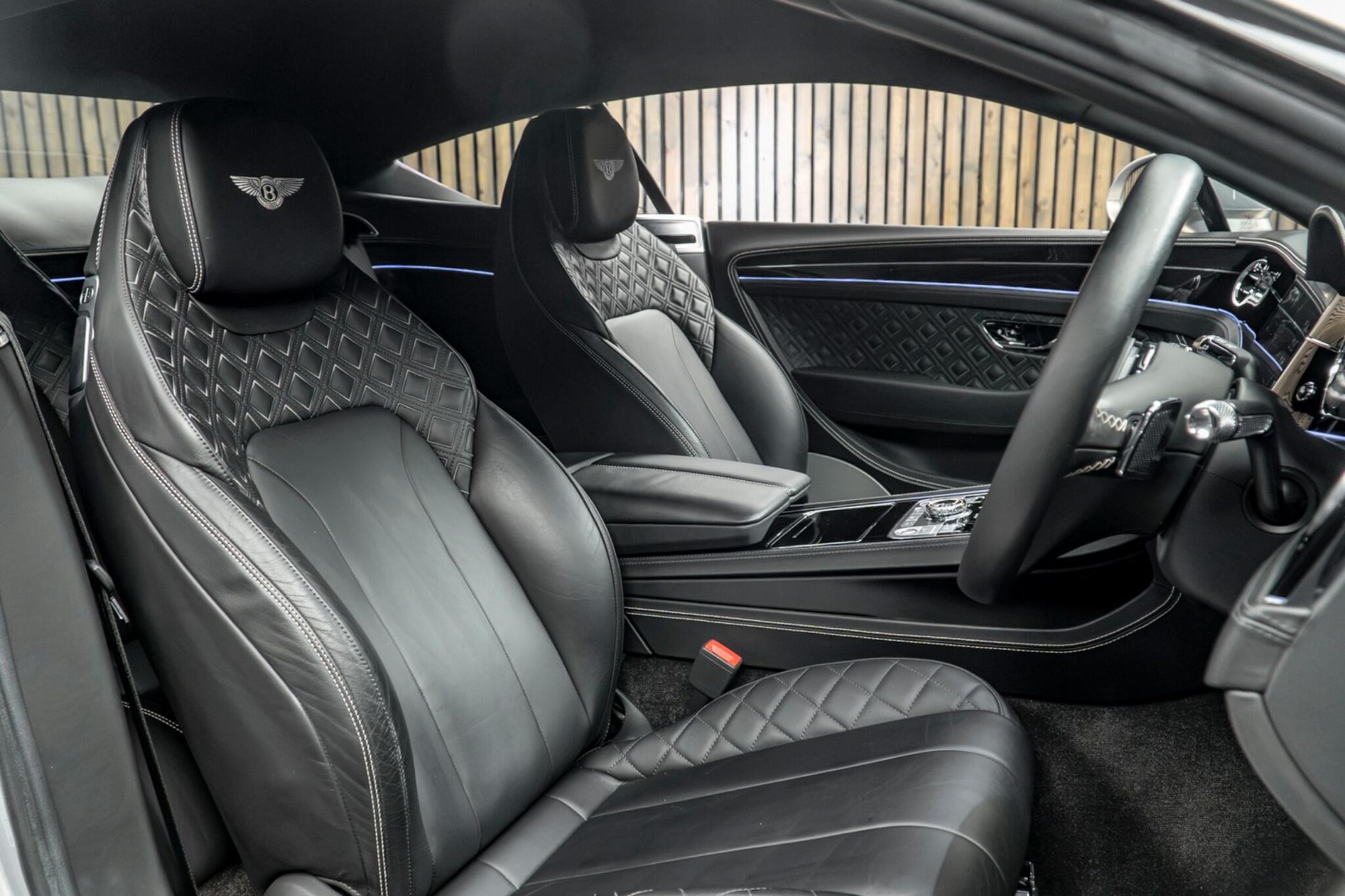 BENTLEY CONTINENTAL GT COUPE 6.0 W12 2dr Auto for sale UK - Slide 2