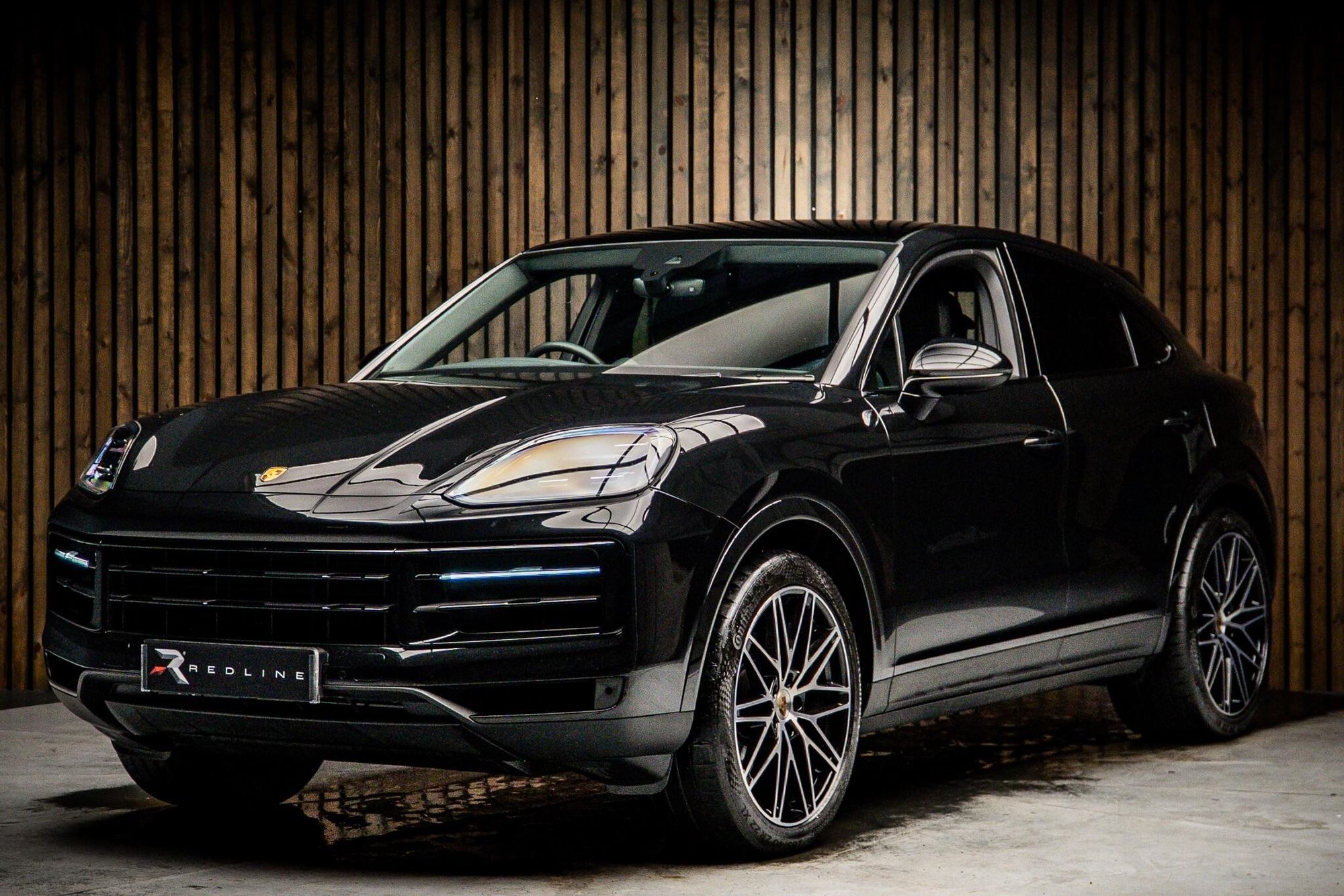 Porsche Cayenne Coupe 3.0 V6 Black Edition 353 Tiptronic S 5 Door Auto for sale UK - Slide 8