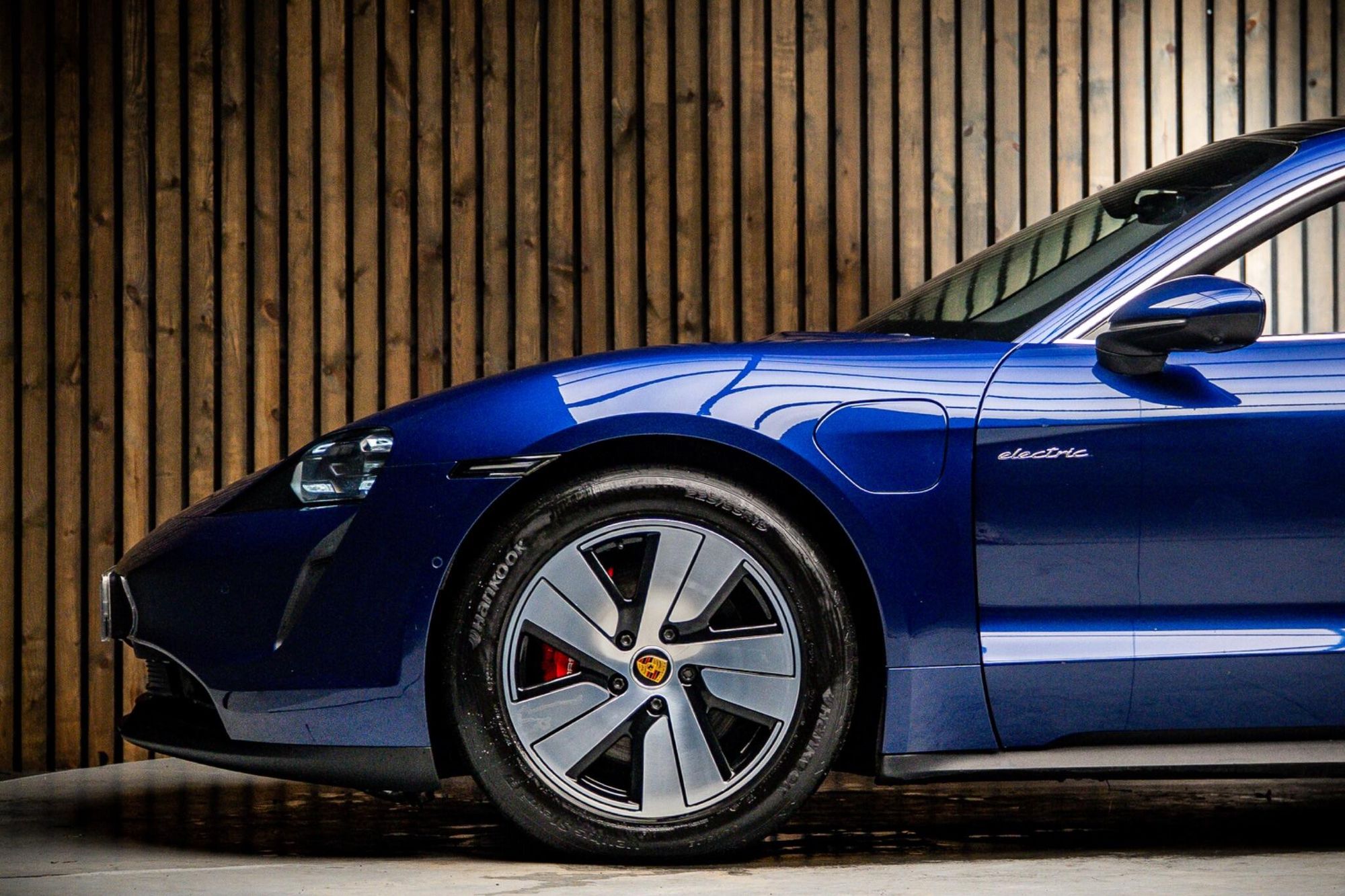 PORSCHE TAYCAN SALOON 420kW 4S 93kWh 4dr Auto for sale UK - Slide 9