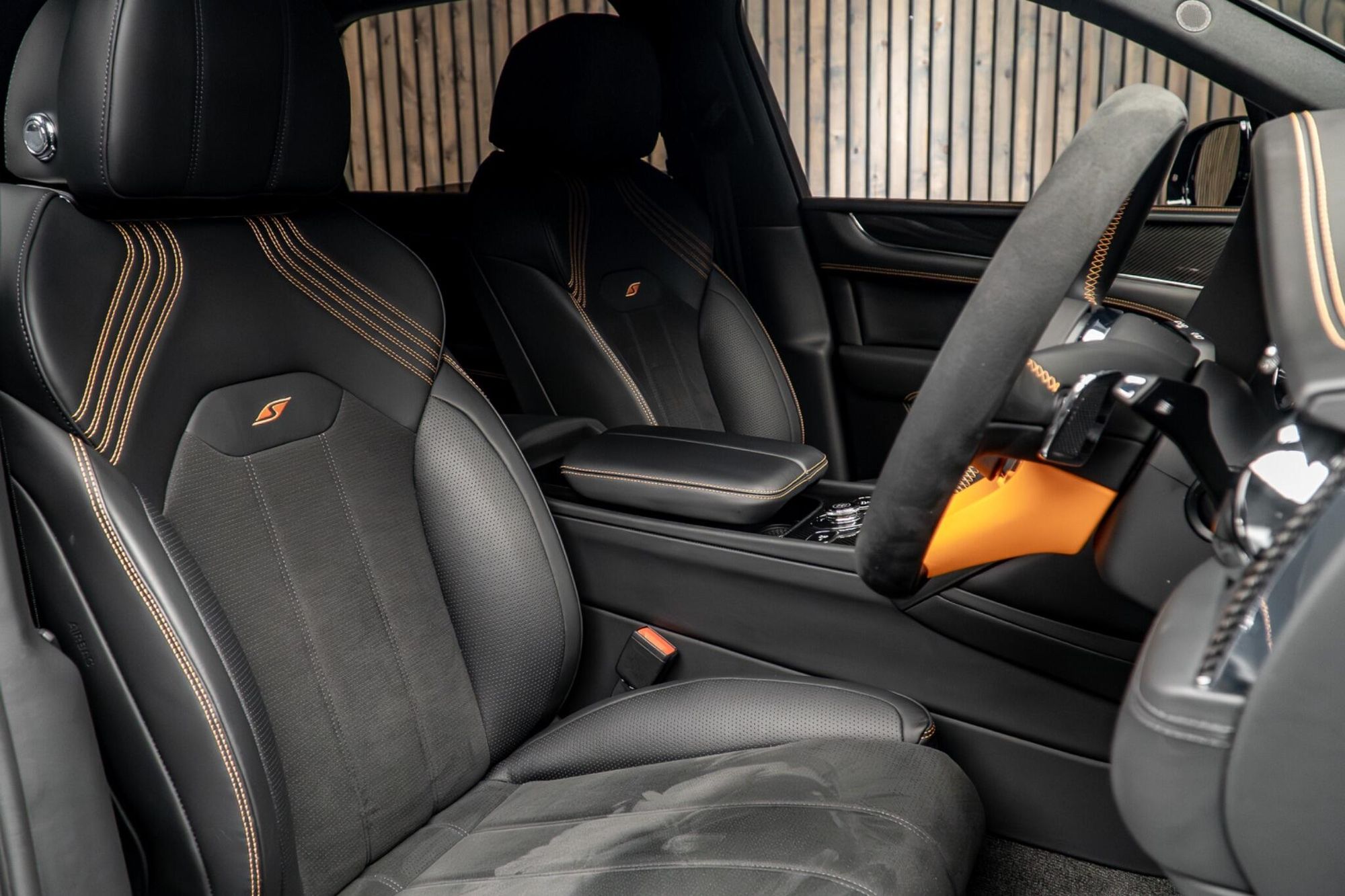 BENTLEY BENTAYGA ESTATE 4.0 V8 S 5dr Auto for sale UK - Slide 2