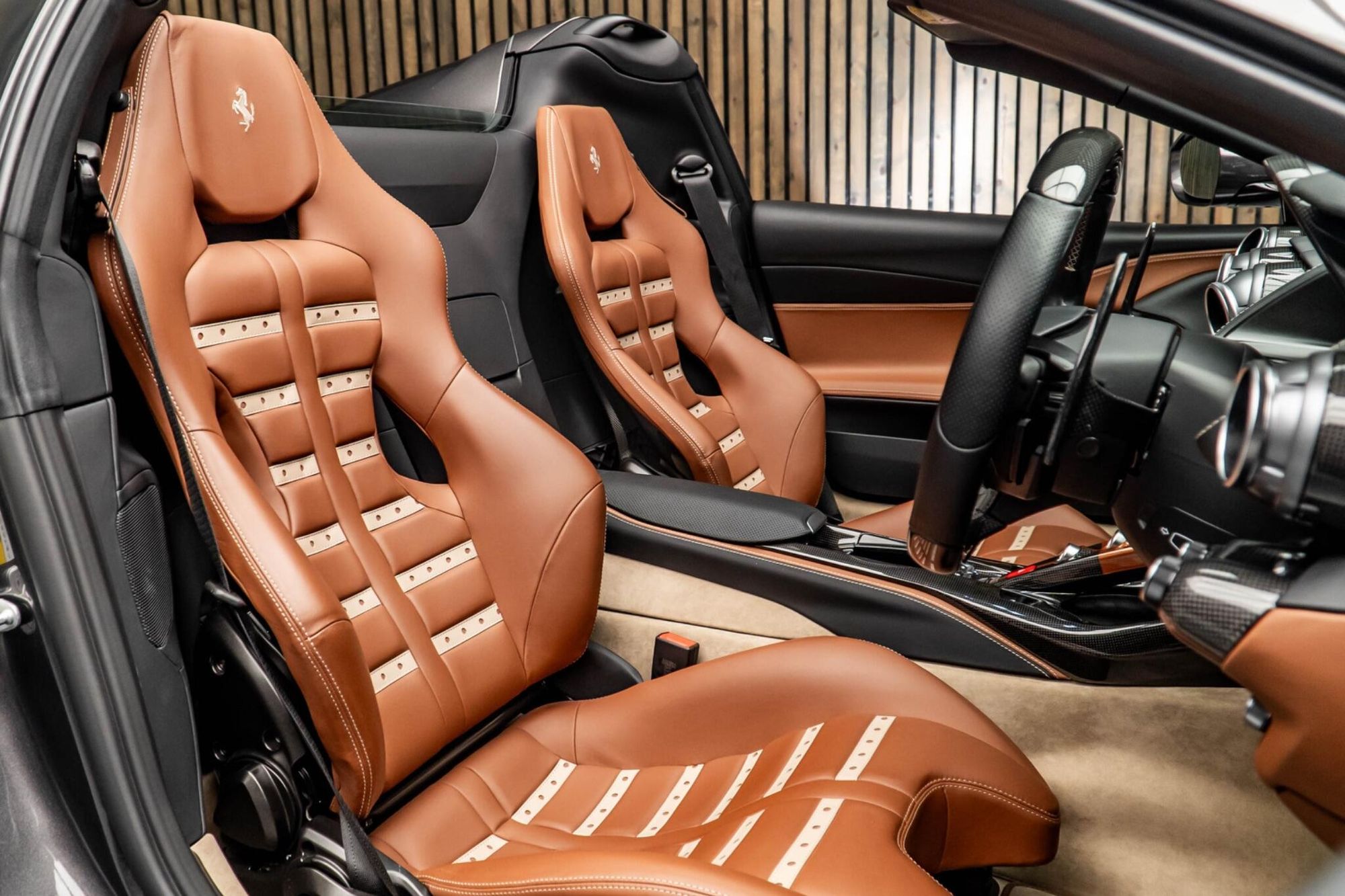 FERRARI 812 SUPERFAST GTS 2dr Auto for sale UK - Slide 2