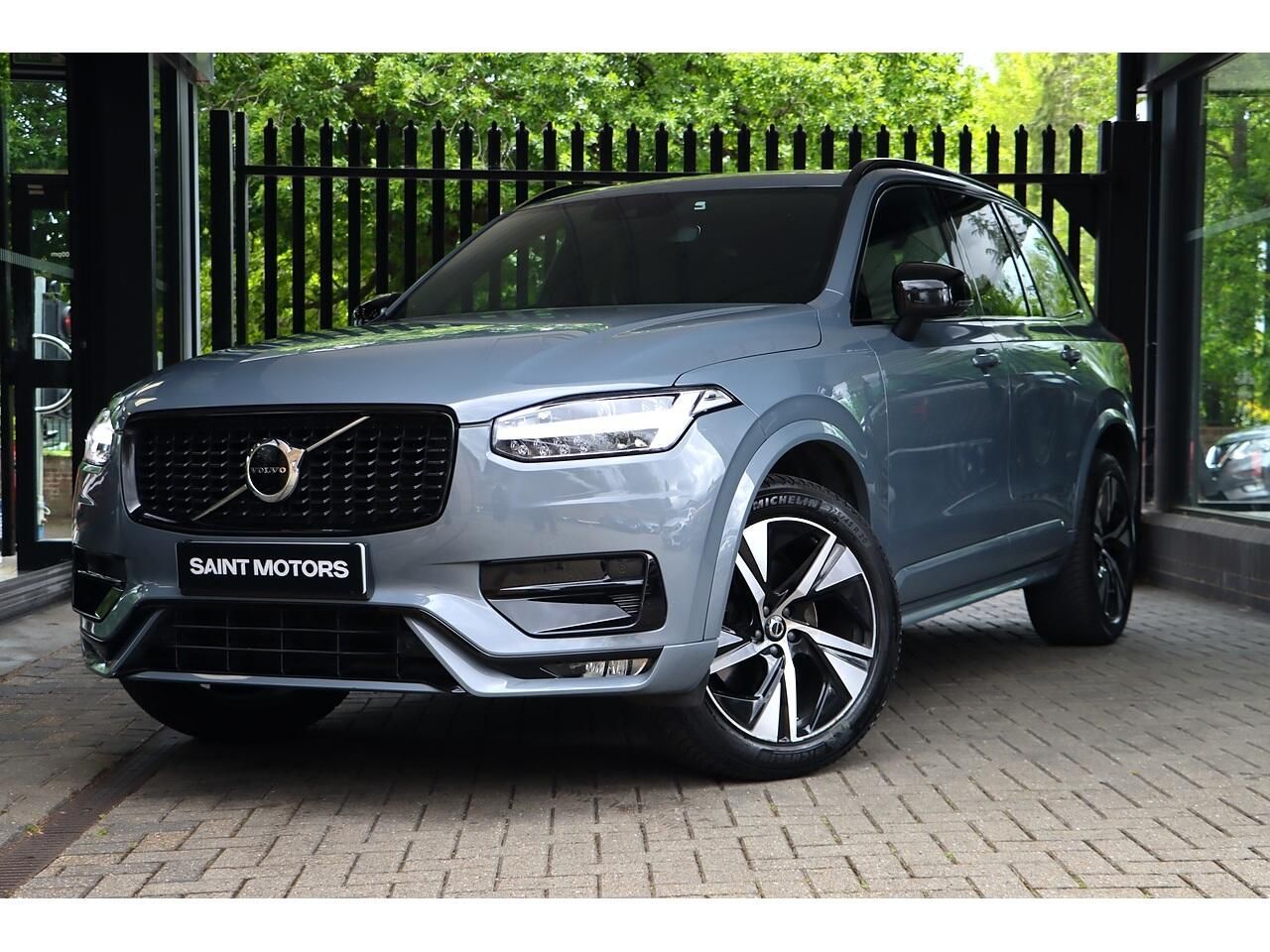 VOLVO XC90 ESTATE 2.0 B6P [300] R DESIGN 5dr AWD Geartronic for sale UK - Slide 3