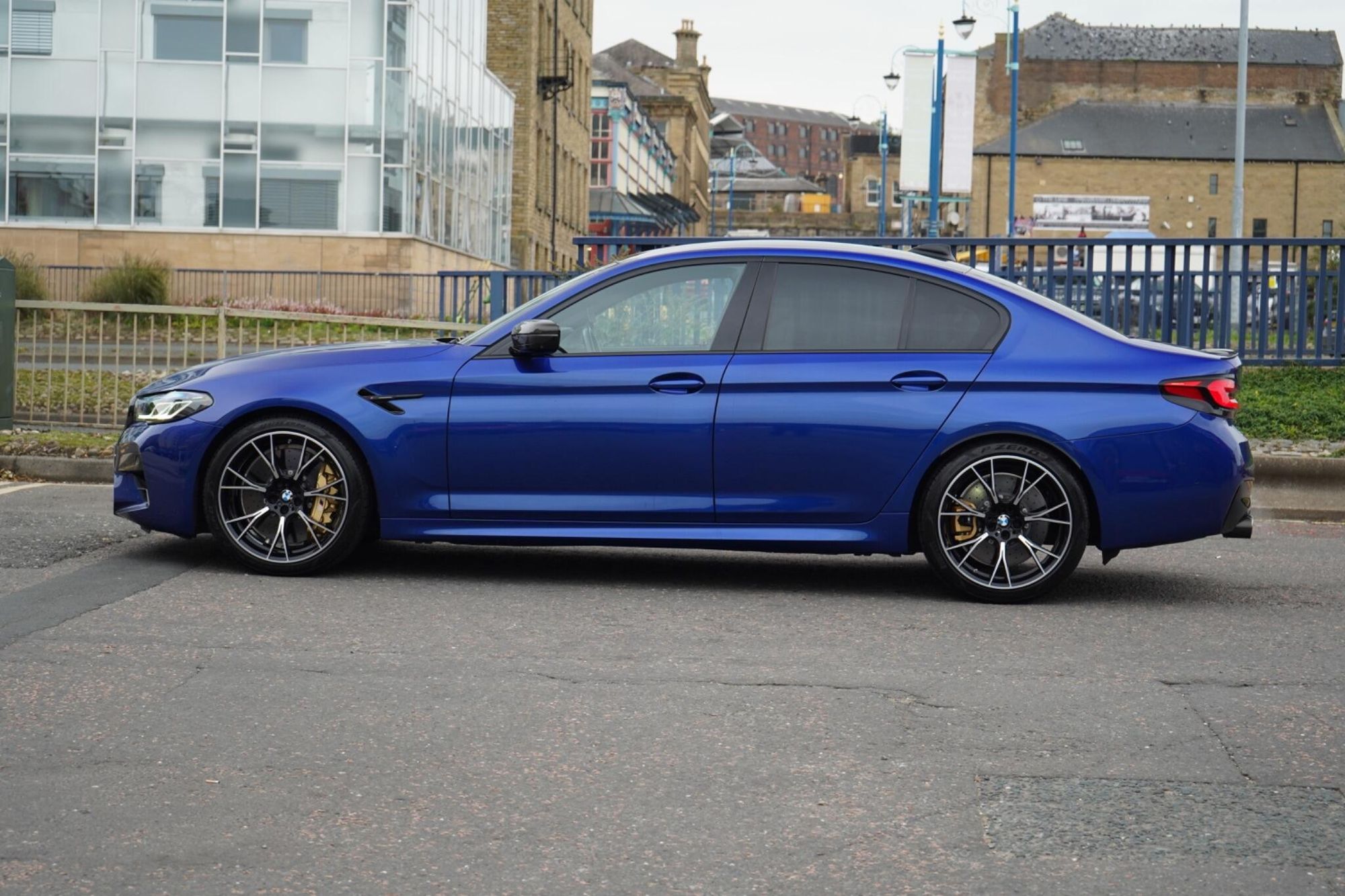 BMW M5 SALOON M5 Competition 4dr DCT for sale UK - Slide 6