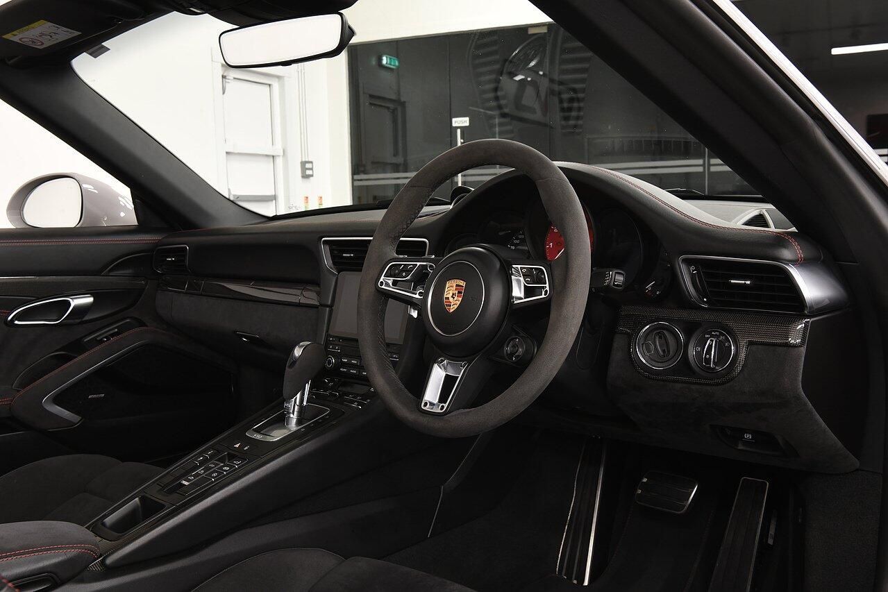 PORSCHE 911 [991] CARRERA CABRIOLET GTS 2dr PDK for sale UK - Slide 5