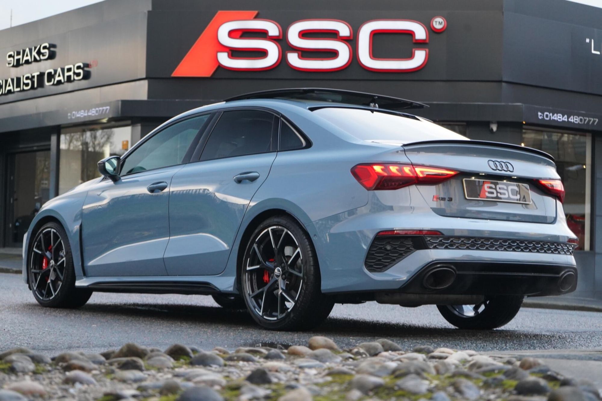 AUDI RS3 RS 3 SALOON RS 3 TFSI Quattro Vorsprung 4dr S Tronic for sale UK - Slide 2