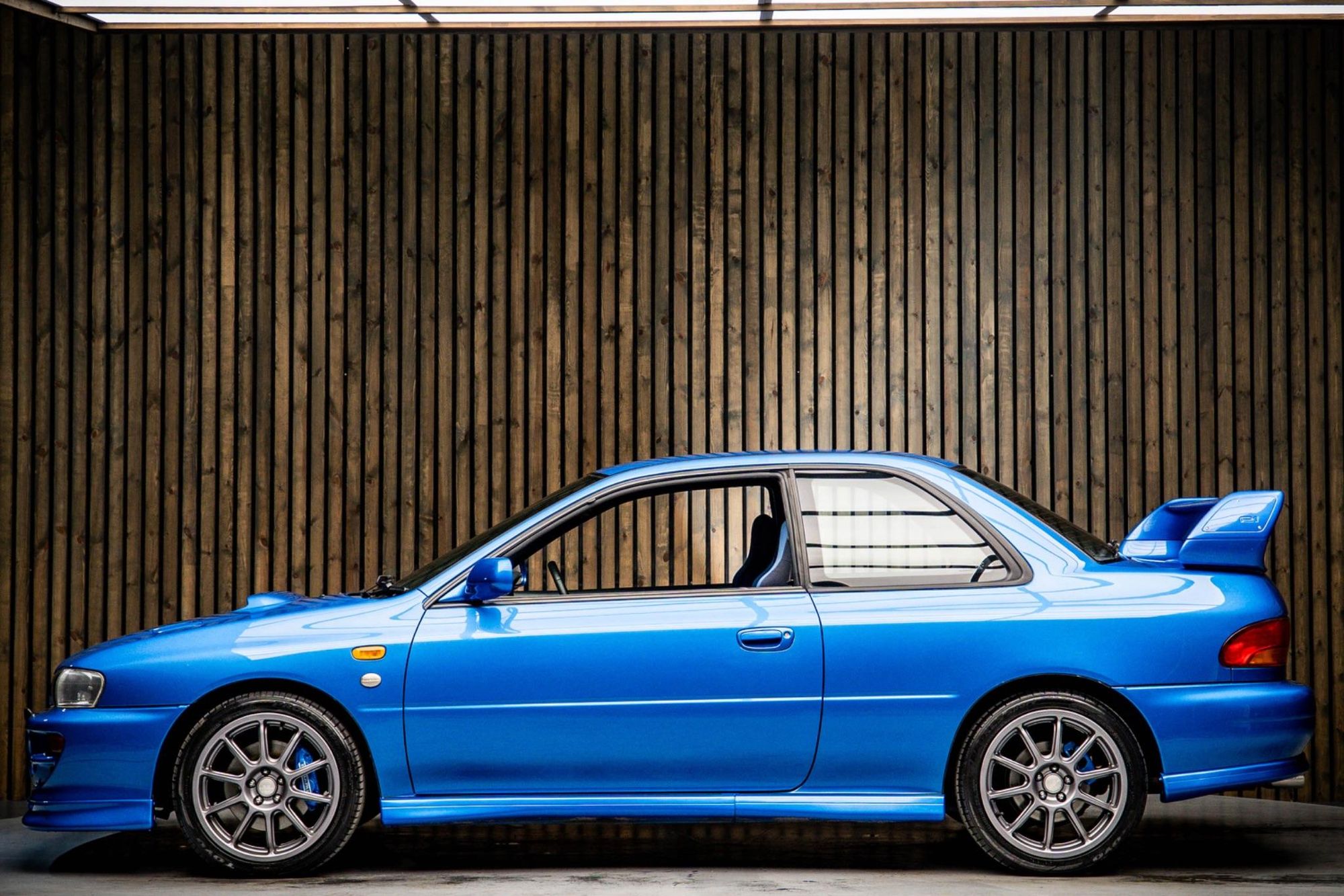 SUBARU IMPREZA SALOON SPECIAL EDITIONS 2.0 WR1 STi 4dr for sale UK - Slide 7