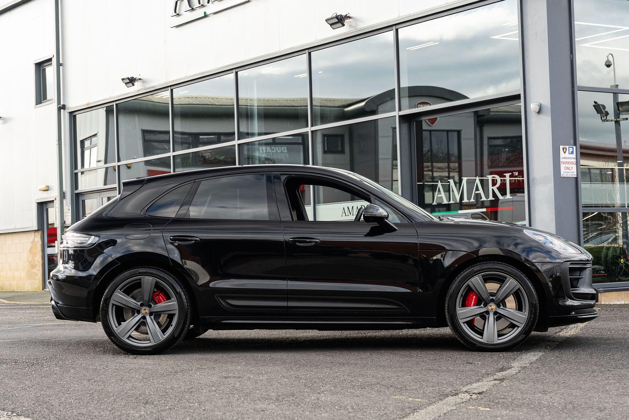 PORSCHE MACAN ESTATE GTS 5dr PDK for sale UK - Slide 4