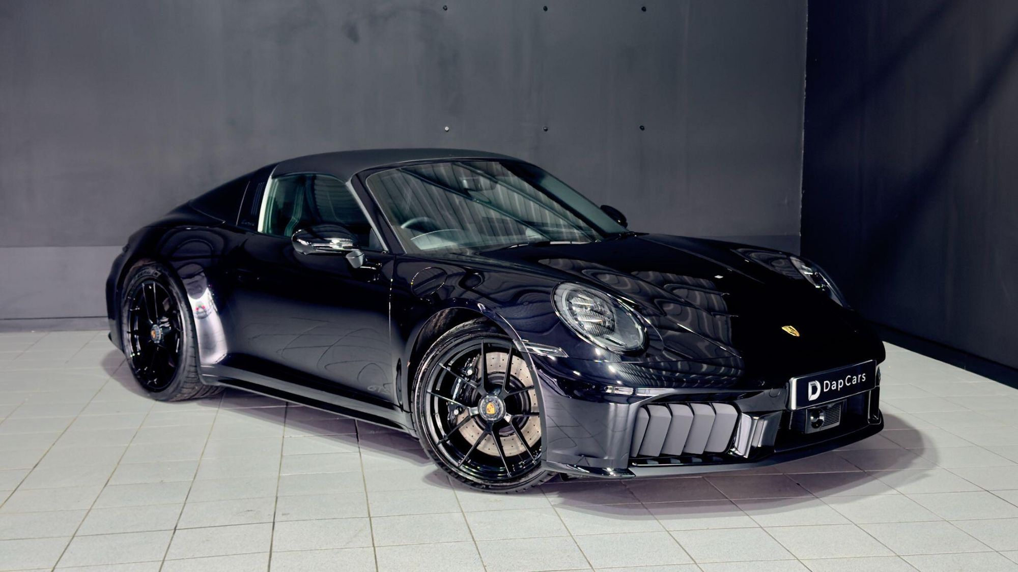 PORSCHE 911 [992] TARGA 4 GTS t-Hybrid 2dr PDK for sale UK - Slide 9
