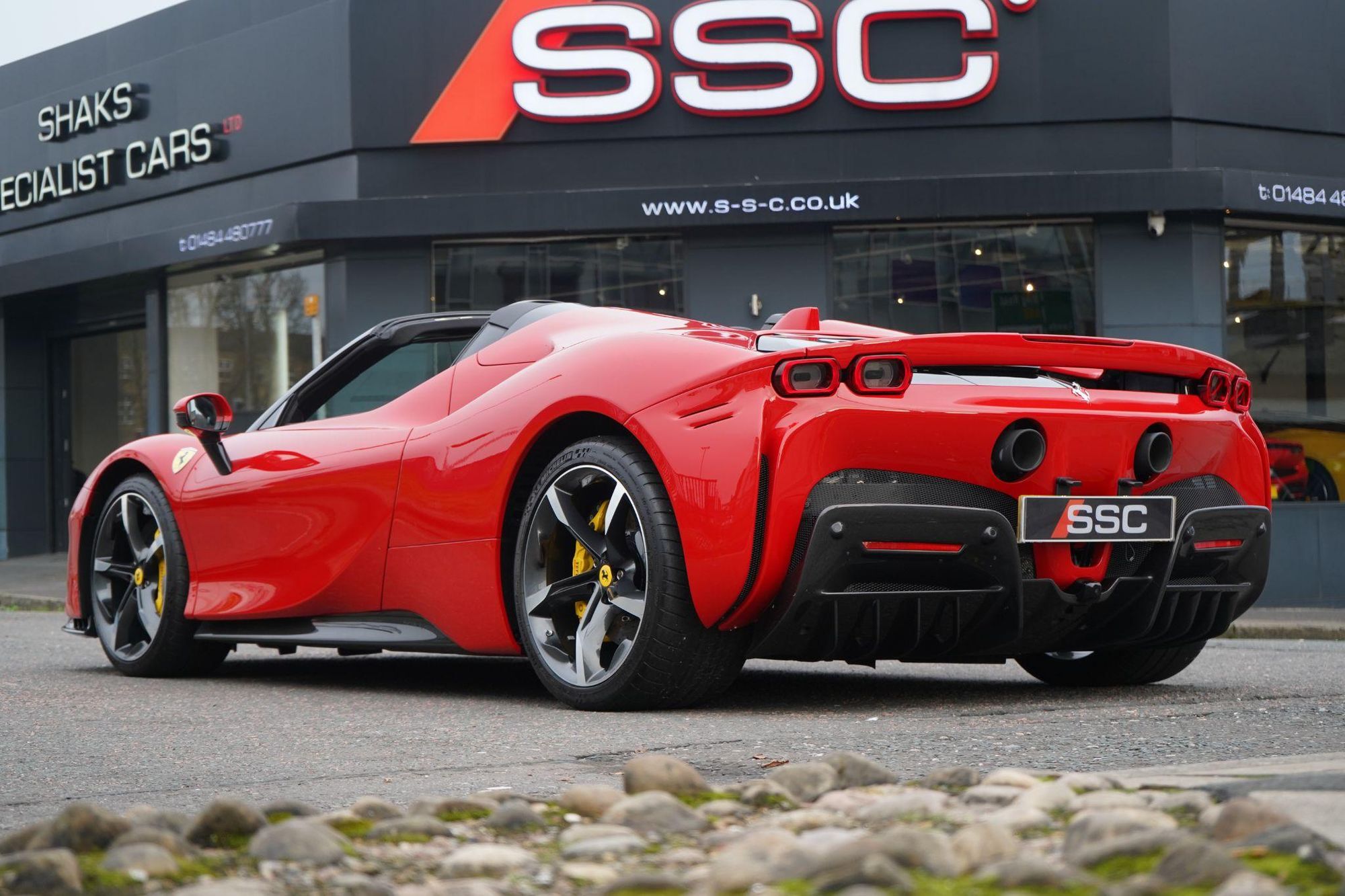 FERRARI SF90 SPIDER 2dr Auto for sale UK - Slide 2