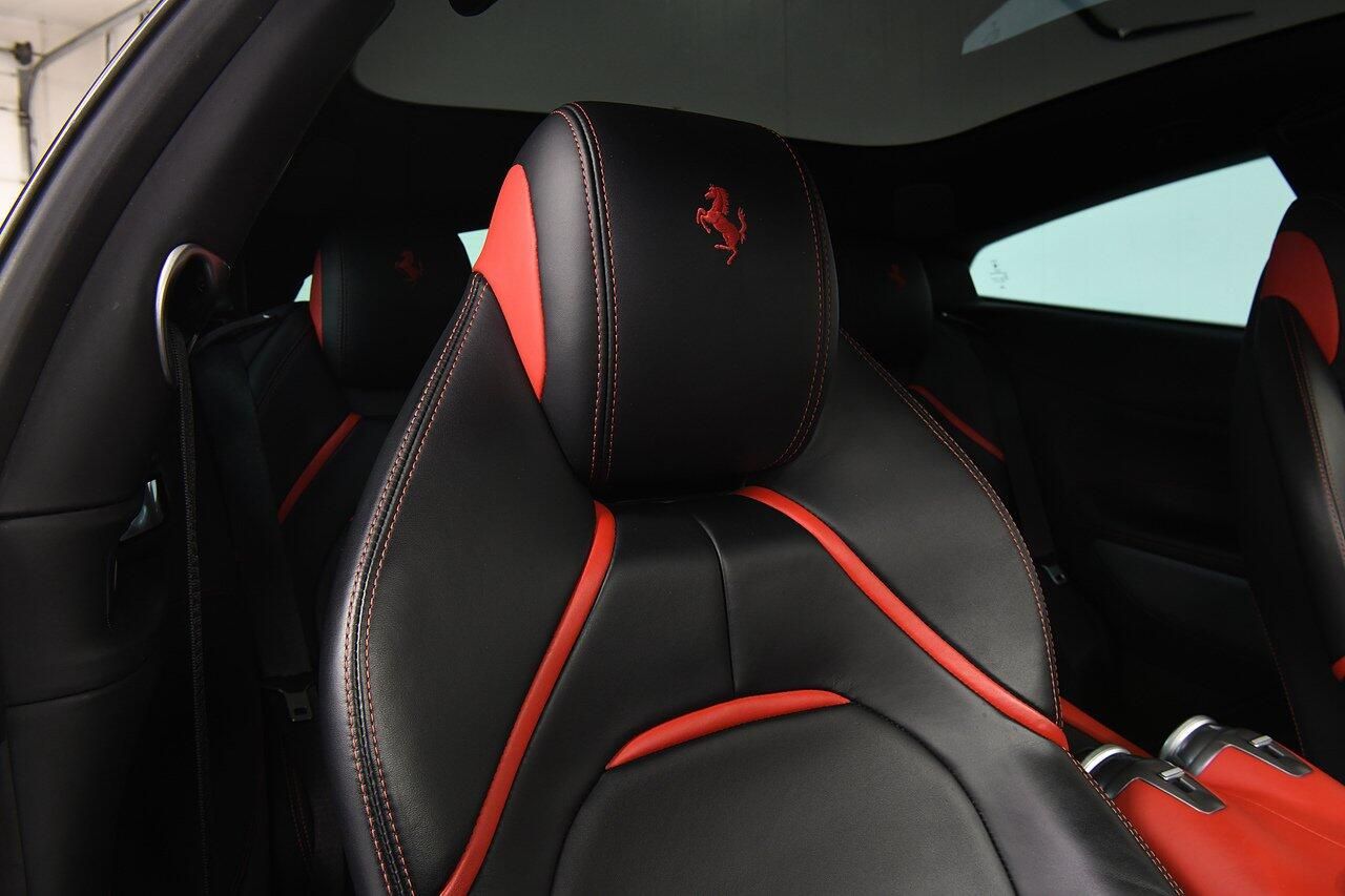 FERRARI GTC4 LUSSO COUPE T 2dr Auto for sale UK - Slide 9