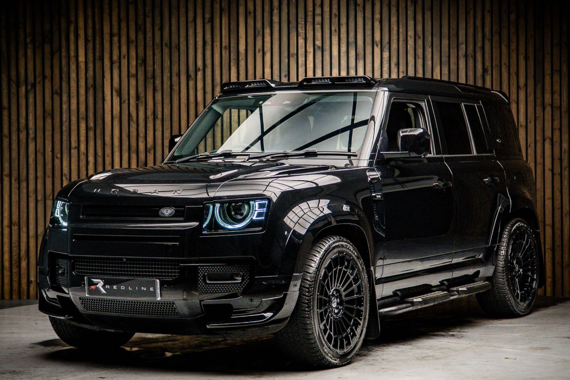 LAND ROVER DEFENDER ESTATE SPECIAL EDITIONS 2.0 P400e XS Edition 110 5dr Auto for sale UK - Slide 7