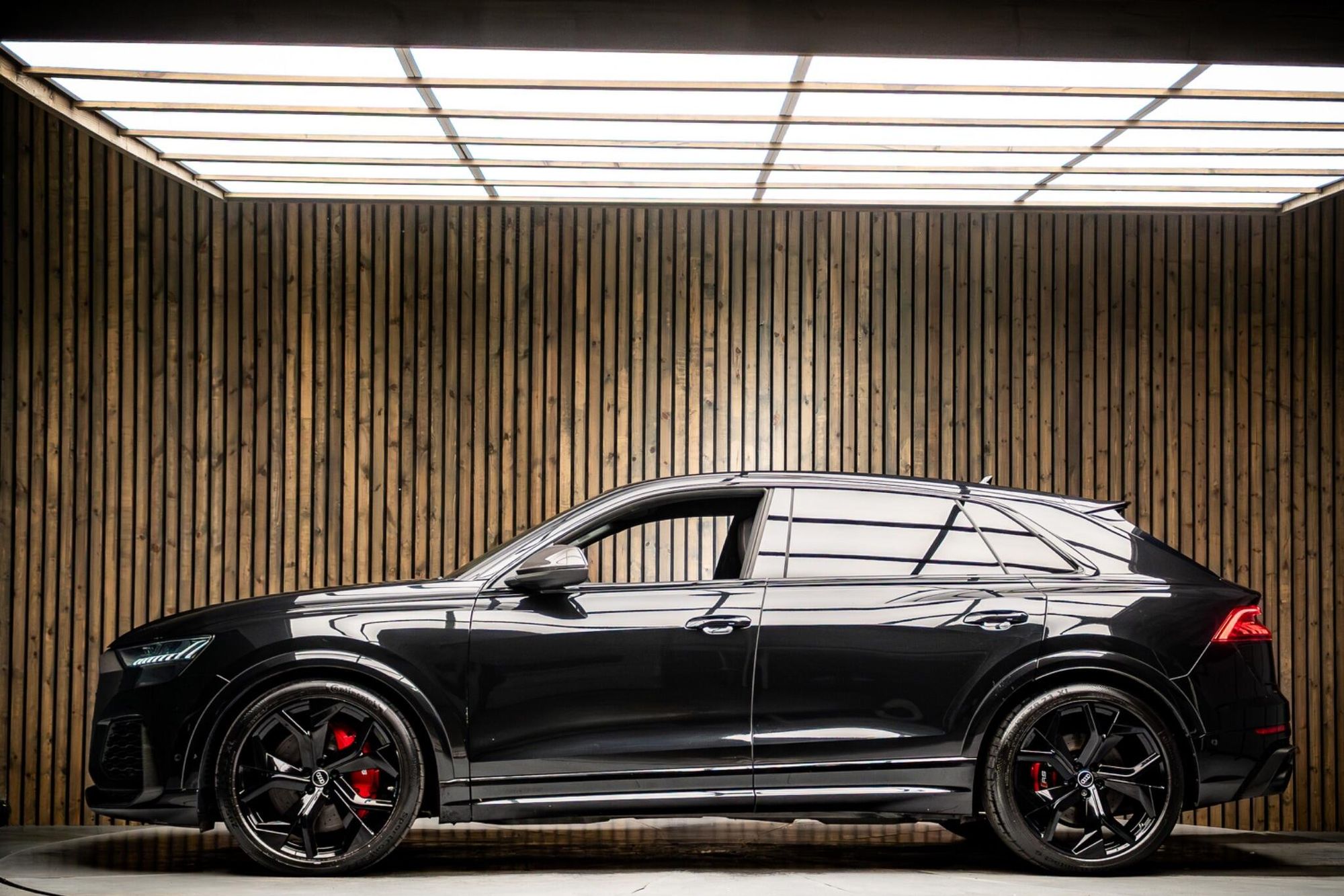 AUDI RS Q8 ESTATE RS Q8 TFSI Quattro Carbon Black 5dr Tiptronic for sale UK - Slide 7
