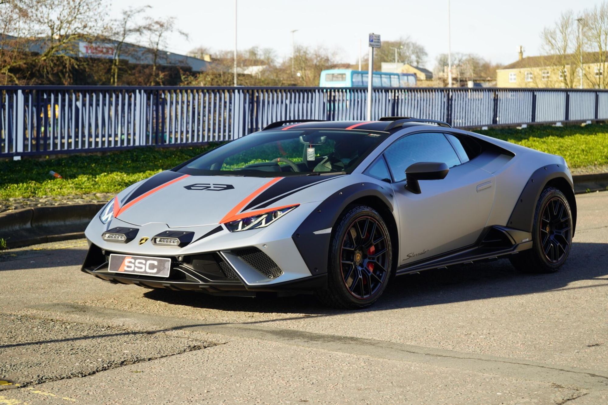 LAMBORGHINI HURACAN EVO COUPE 5.2 V10 610 Sterrato 2dr Auto AWD for sale UK - Slide 7