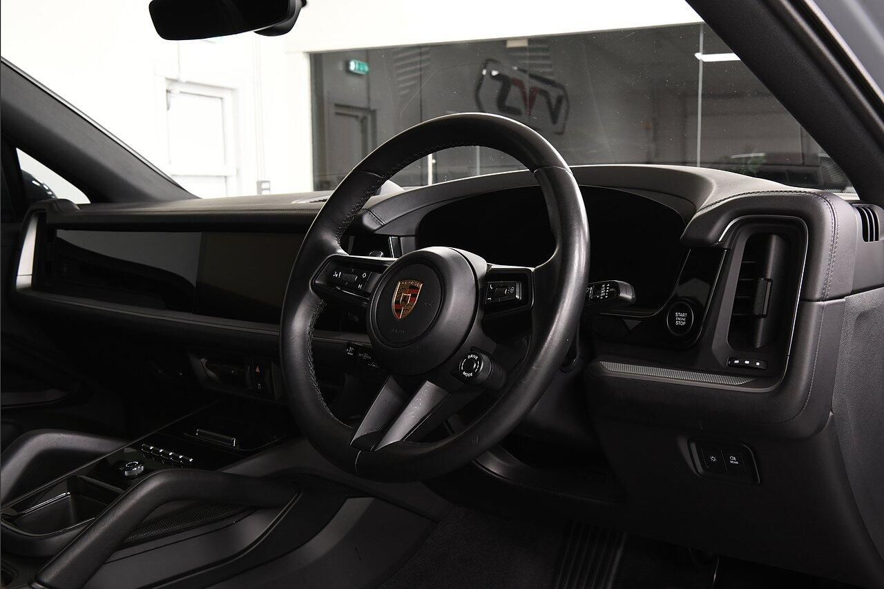 PORSCHE CAYENNE COUPE S 5dr Tiptronic S for sale UK - Slide 5