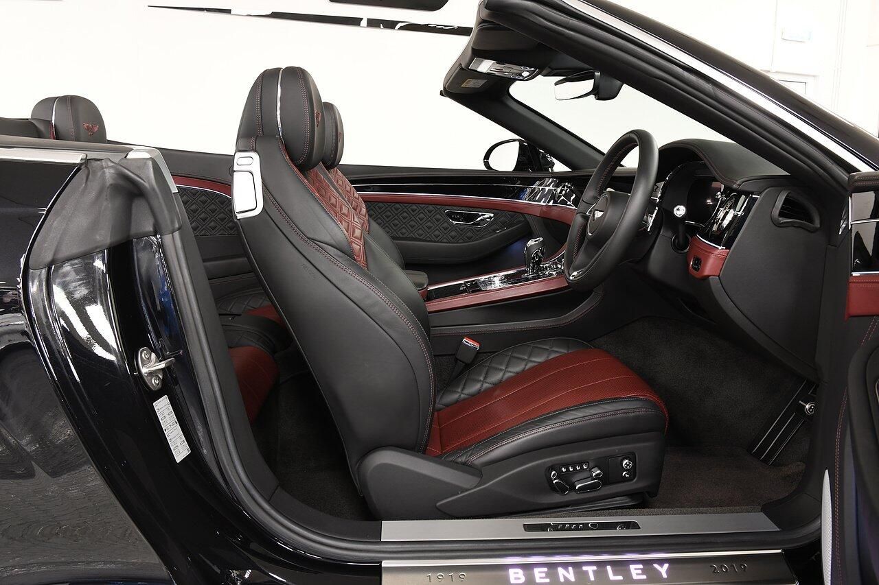 BENTLEY CONTINENTAL GTC CONVERTIBLE 6.0 W12 2dr Auto for sale UK - Slide 6