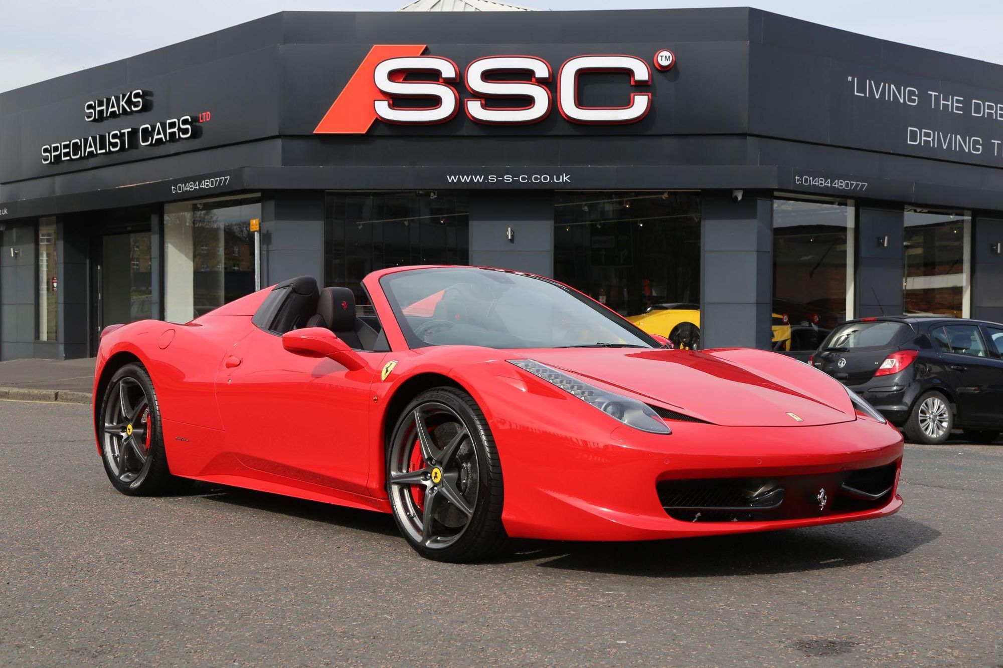 FERRARI 458 CONVERTIBLE Spider 2dr Auto for sale UK - Slide 4