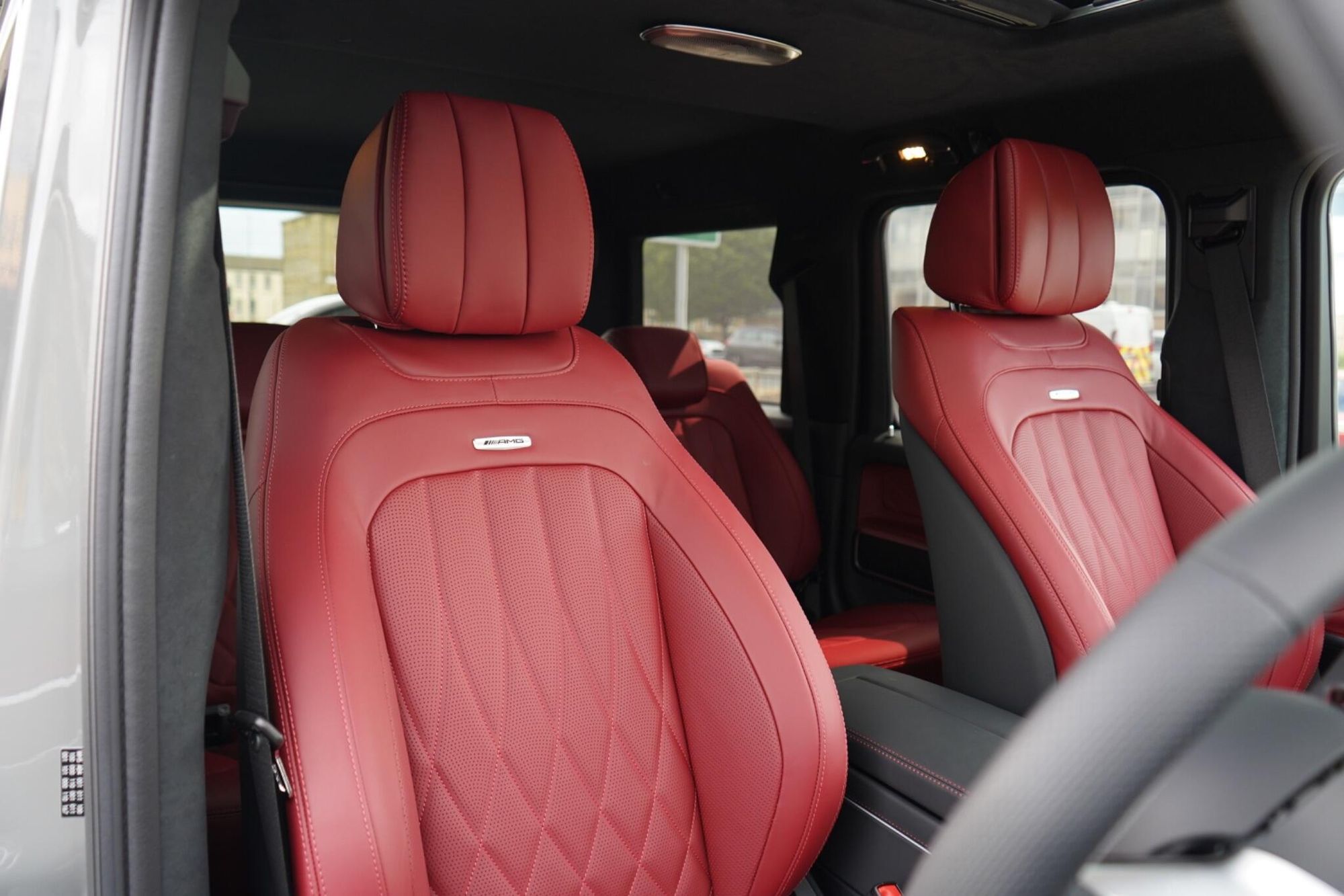 MERCEDES-BENZ G CLASS AMG STATION WAGON SPECIAL EDITIONS G63 Manufaktur Edition 5dr 9G-Tronic for sale UK - Slide 3