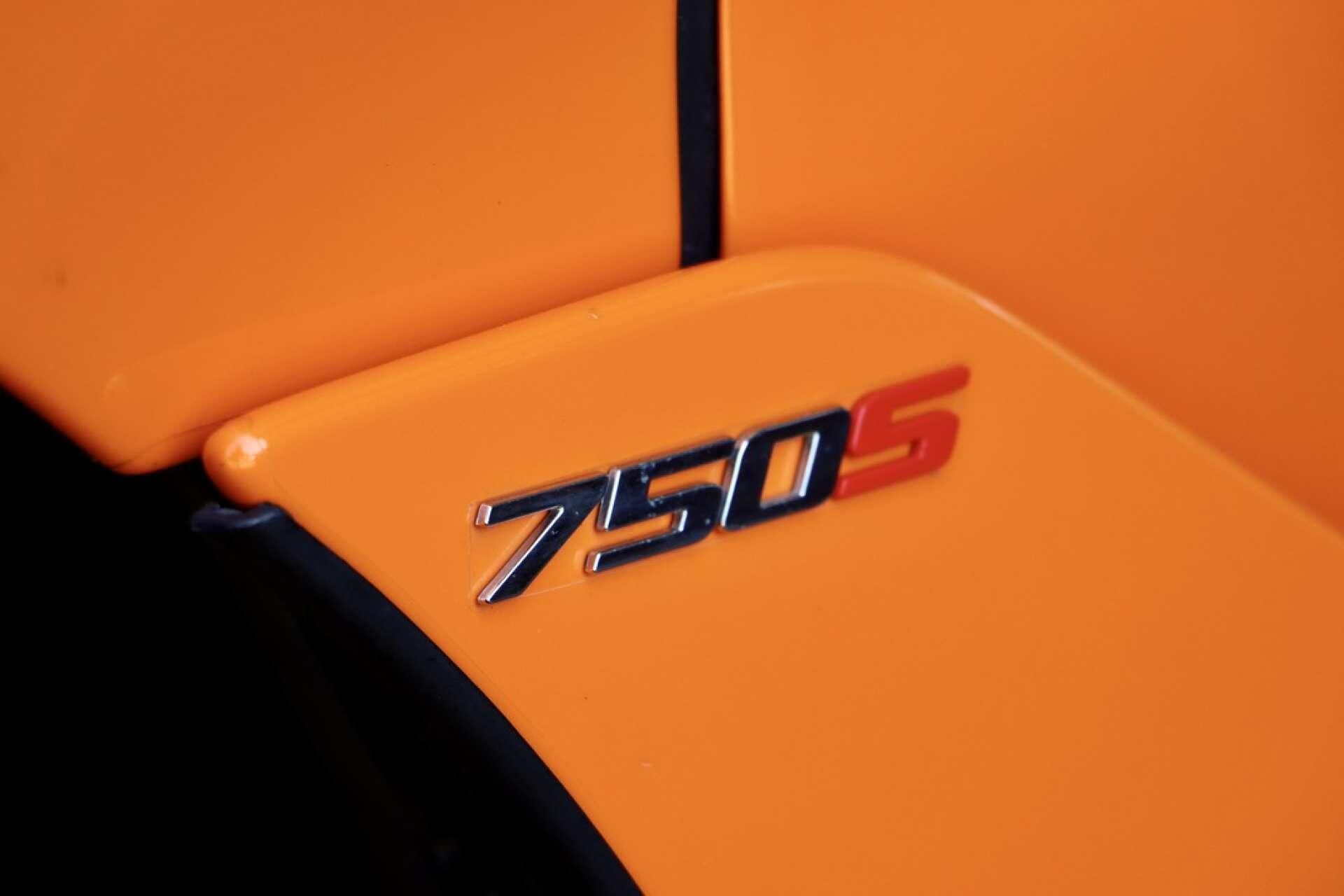 MCLAREN 750S SPIDER V8 2dr SSG Auto for sale UK - Slide 7