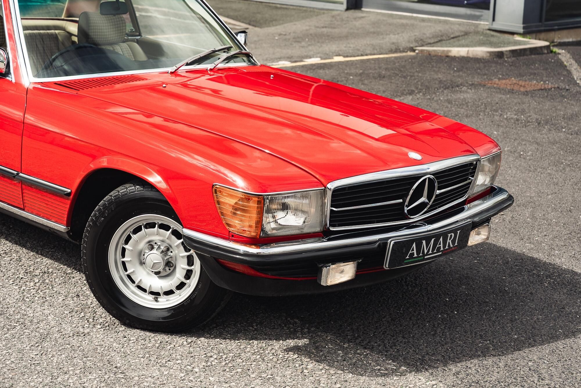 MERCEDES-BENZ SL SERIES ROADSTER 380 SL 2dr Auto for sale UK - Slide 5