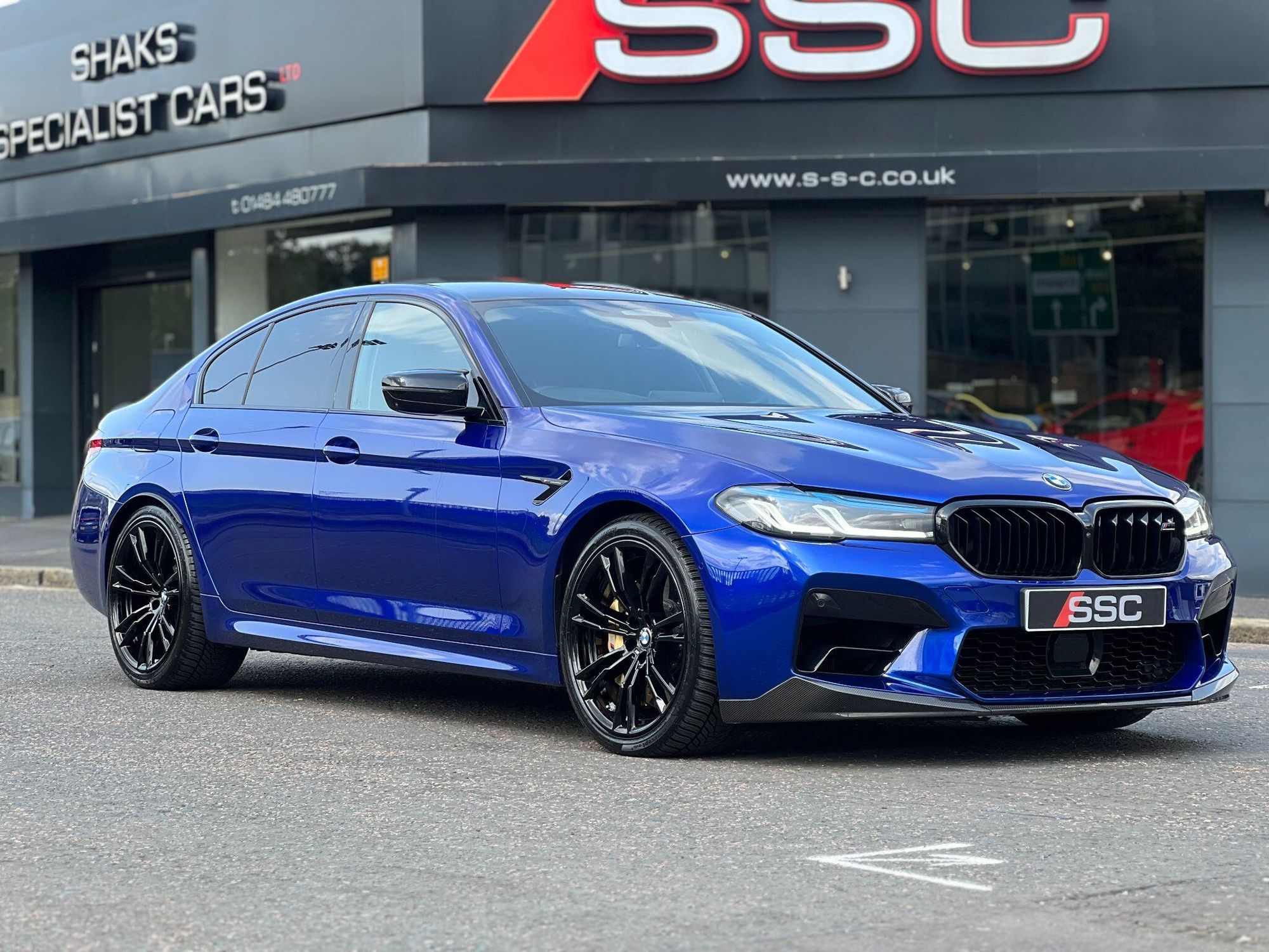 BMW M5 SALOON M5 Competition 4dr DCT for sale UK - Slide 3