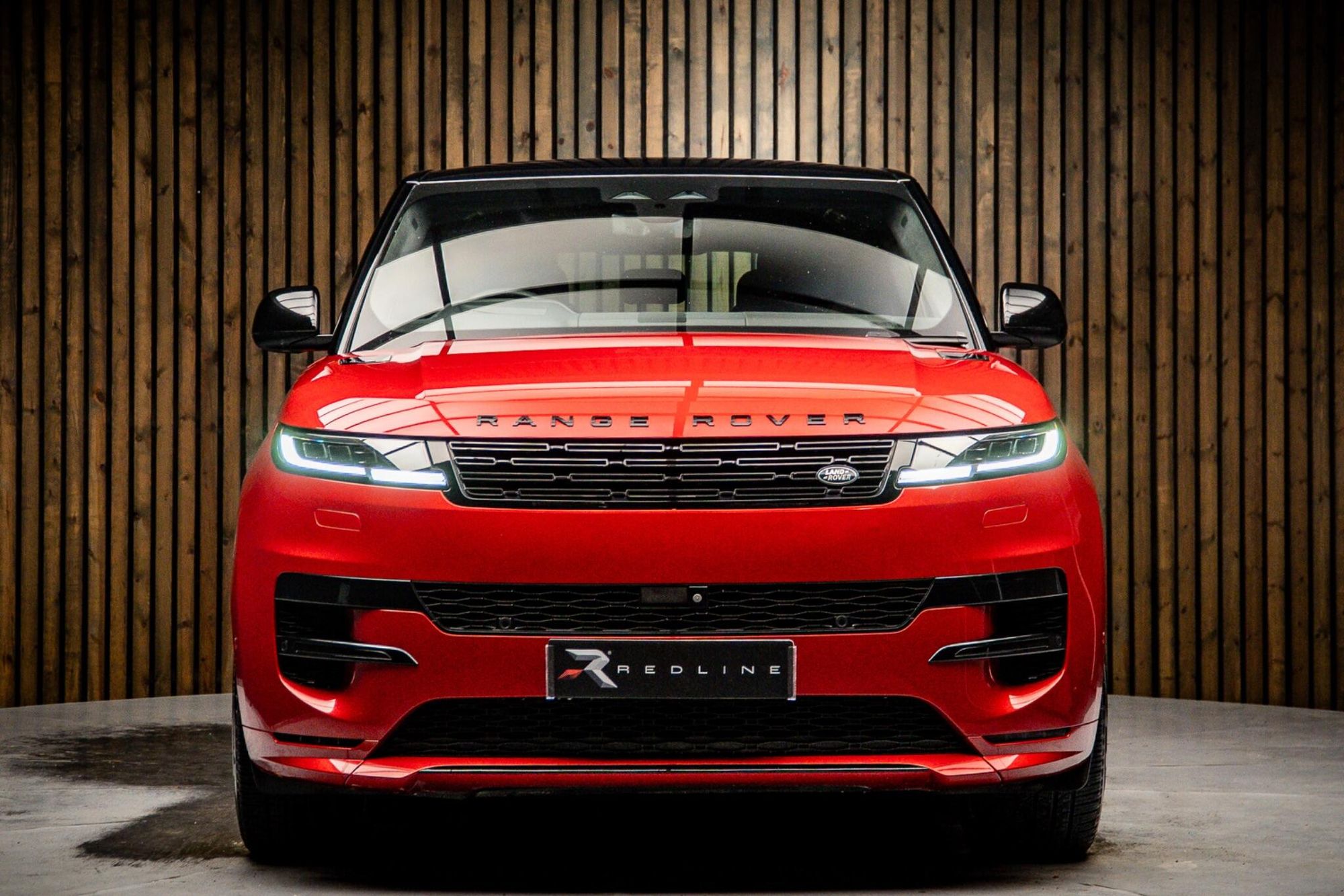 LAND ROVER RANGE ROVER SPORT ESTATE 3.0 P510e First Edition 5dr Auto for sale UK - Slide 5