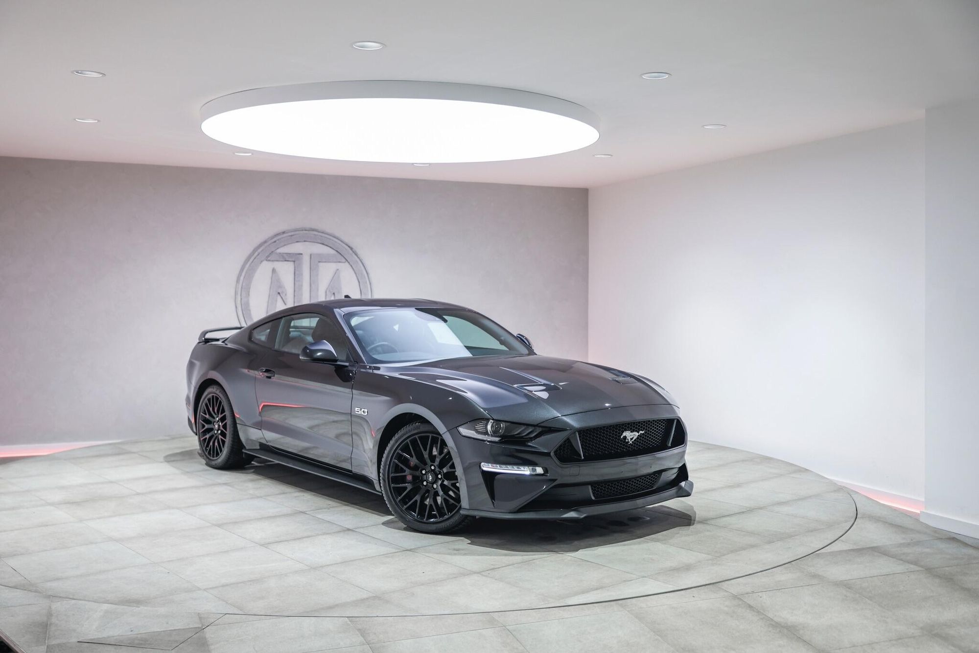 FORD MUSTANG FASTBACK 5.0 V8 GT 2dr Auto for sale UK - Slide 2