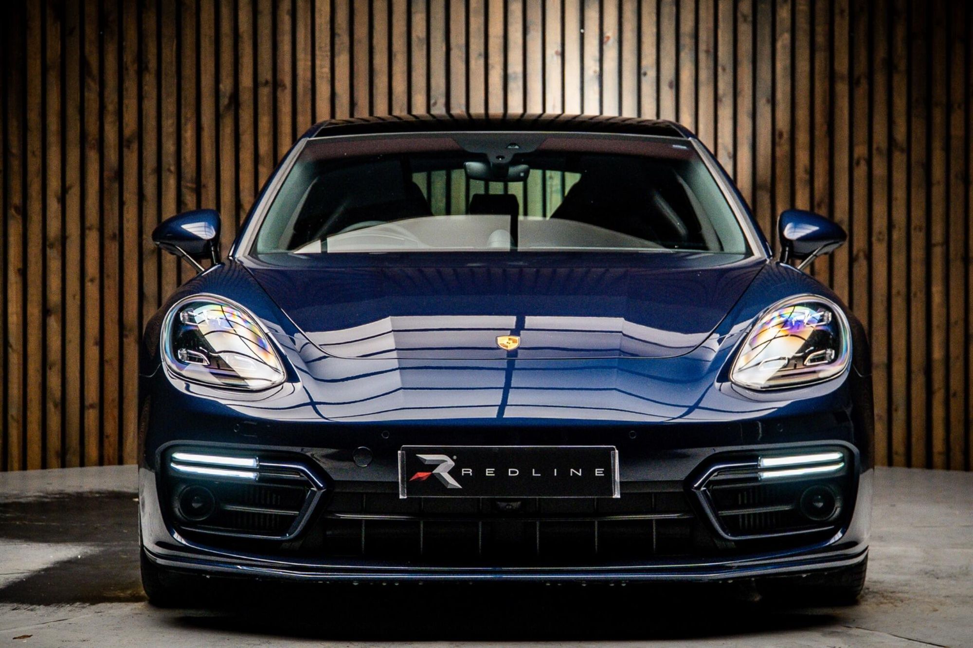 PORSCHE PANAMERA HATCHBACK SPECIAL EDITIONS 2.9 V6 4 Platinum Edition E-Hybrid 5dr PDK for sale UK - Slide 5