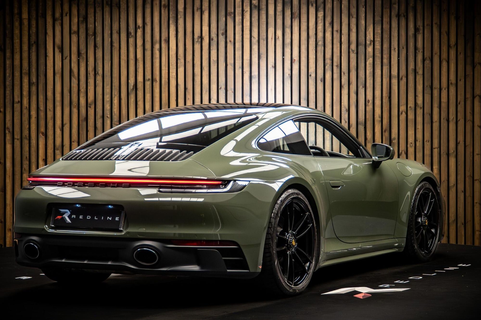 PORSCHE 911 [992] CARRERA COUPE GTS 2dr PDK for sale UK - Slide 4