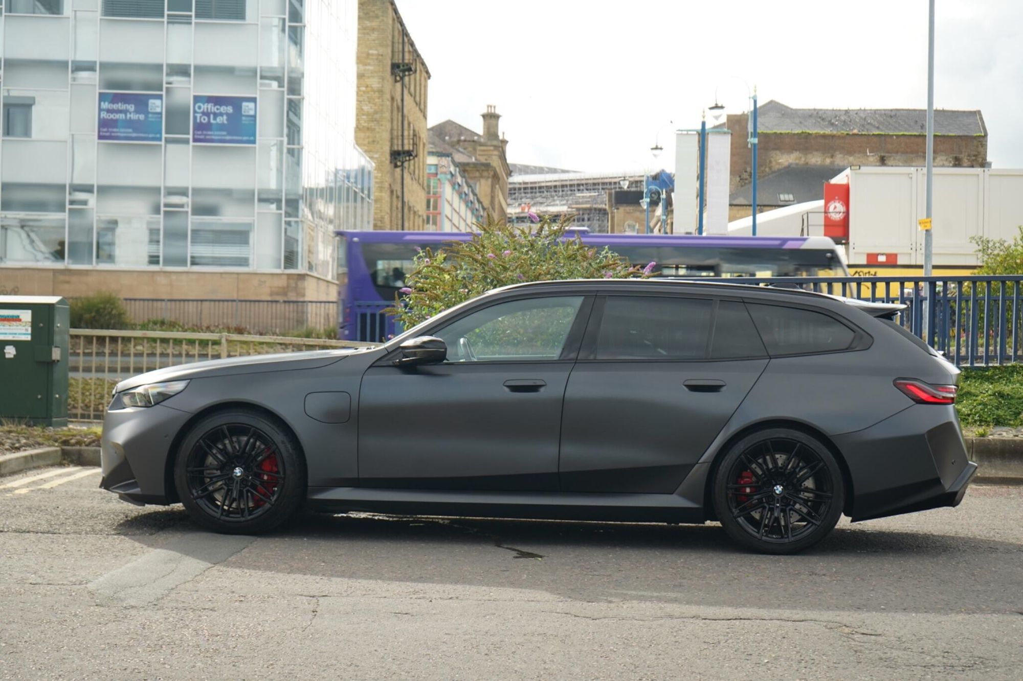 BMW M5 Touring 4.4 22.1kWh 5 Door Auto for sale UK - Slide 10