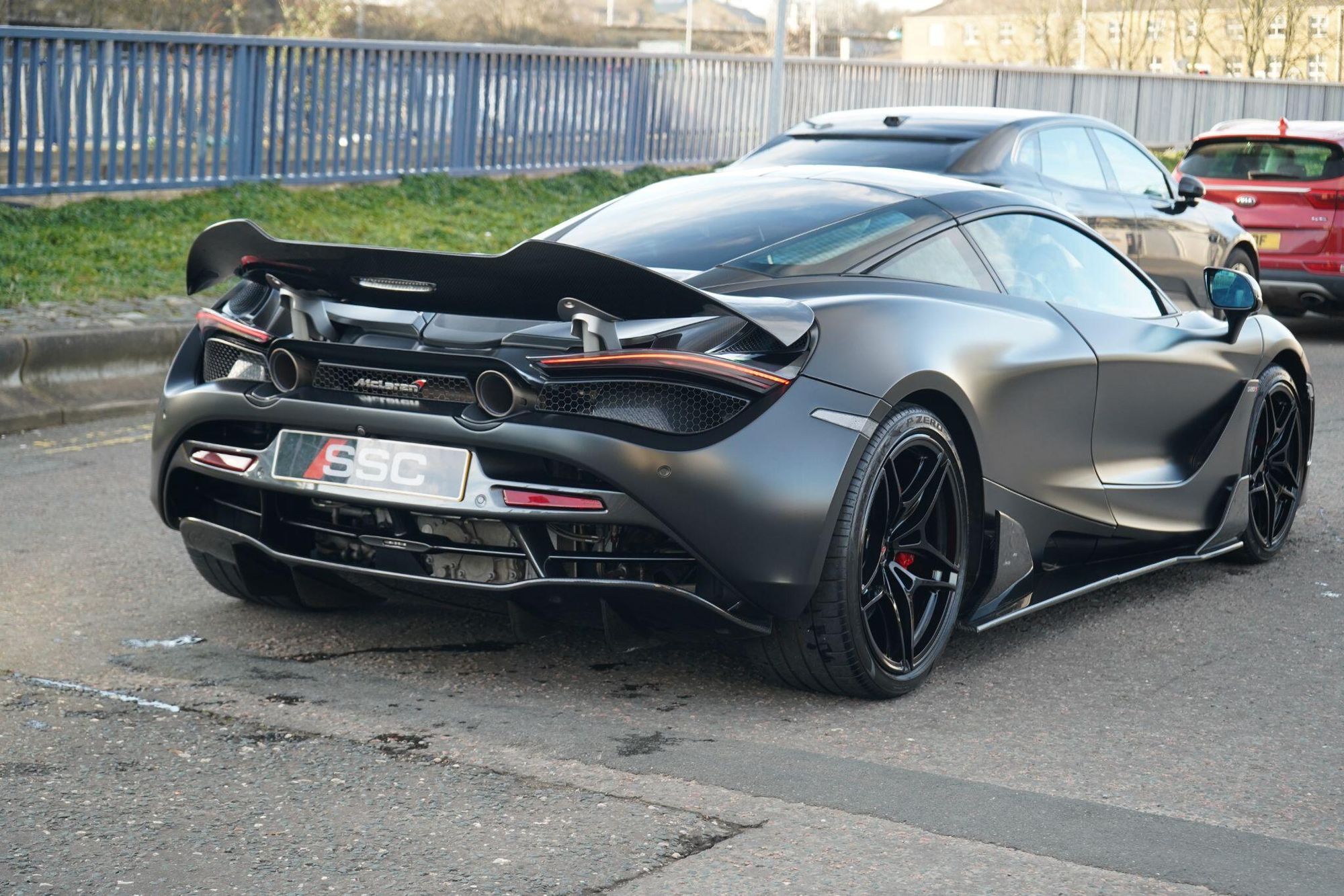 MCLAREN 720 S COUPE V8 Performance 2dr SSG Auto for sale UK - Slide 7