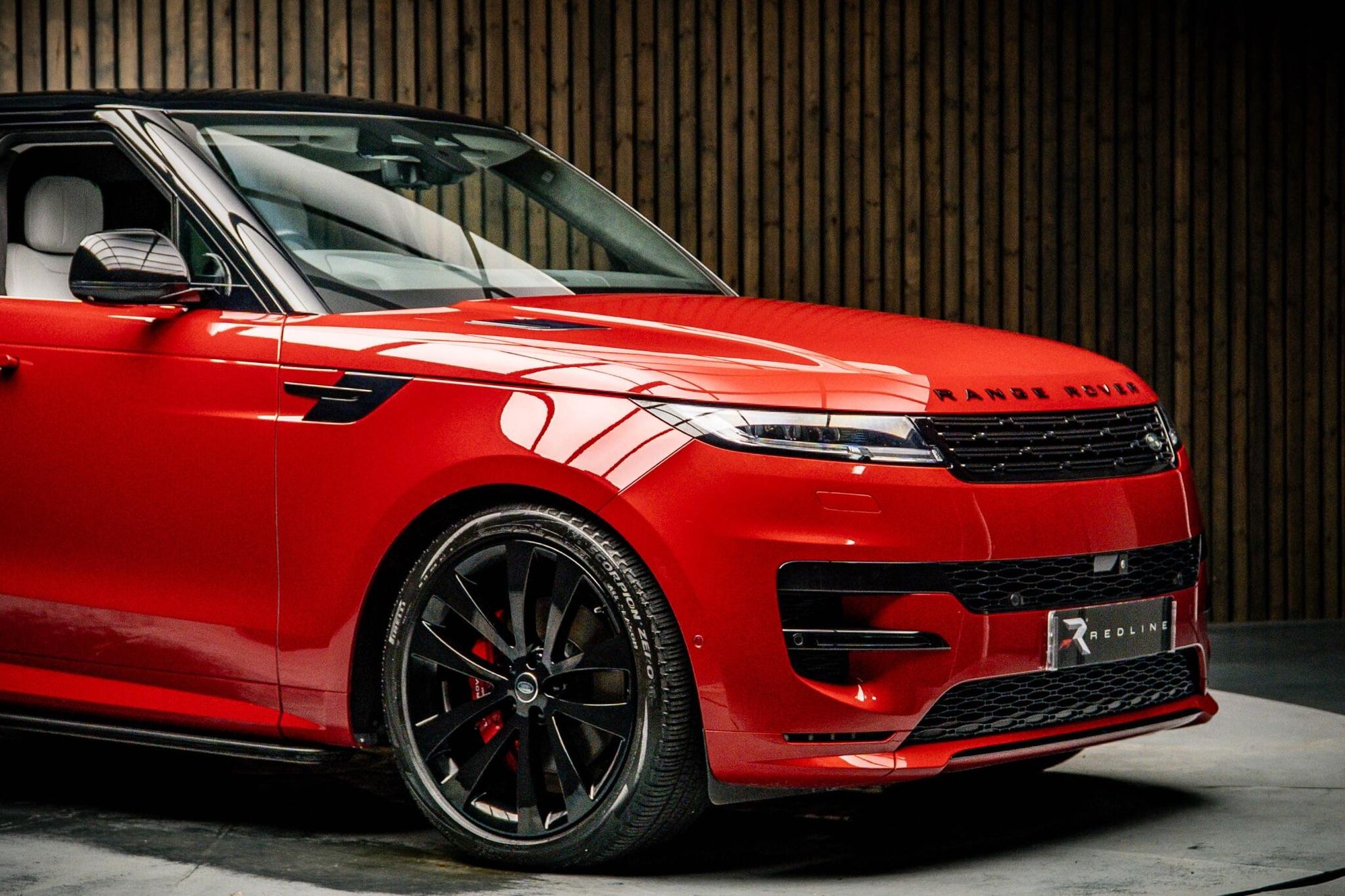 LAND ROVER RANGE ROVER SPORT DIESEL ESTATE 3.0 D350 First Edition 5dr Auto for sale UK - Slide 10