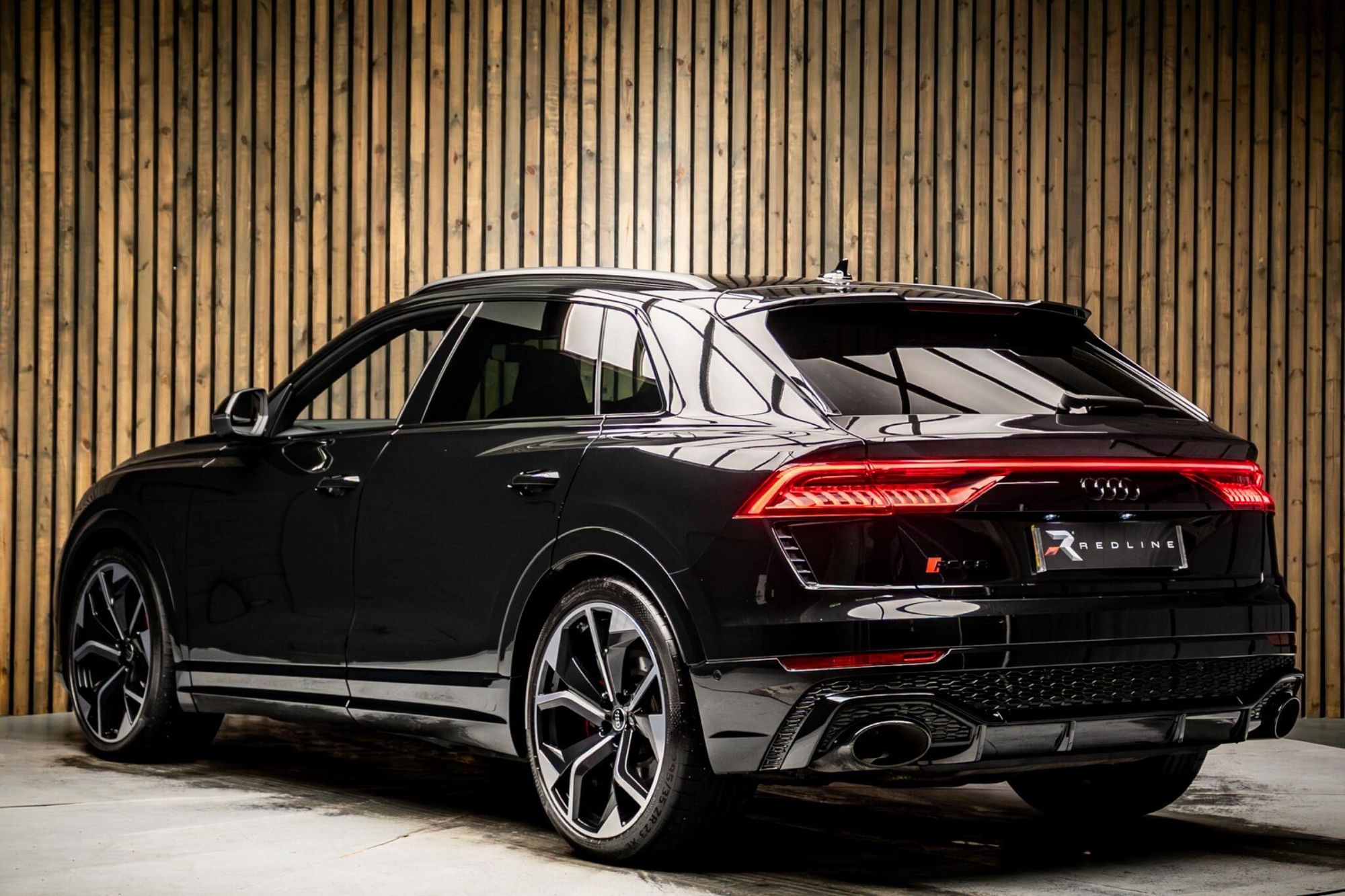 AUDI Q8 ESTATE SQ8 TFSI Quattro Vorsprung 5dr Tiptronic for sale UK - Slide 3