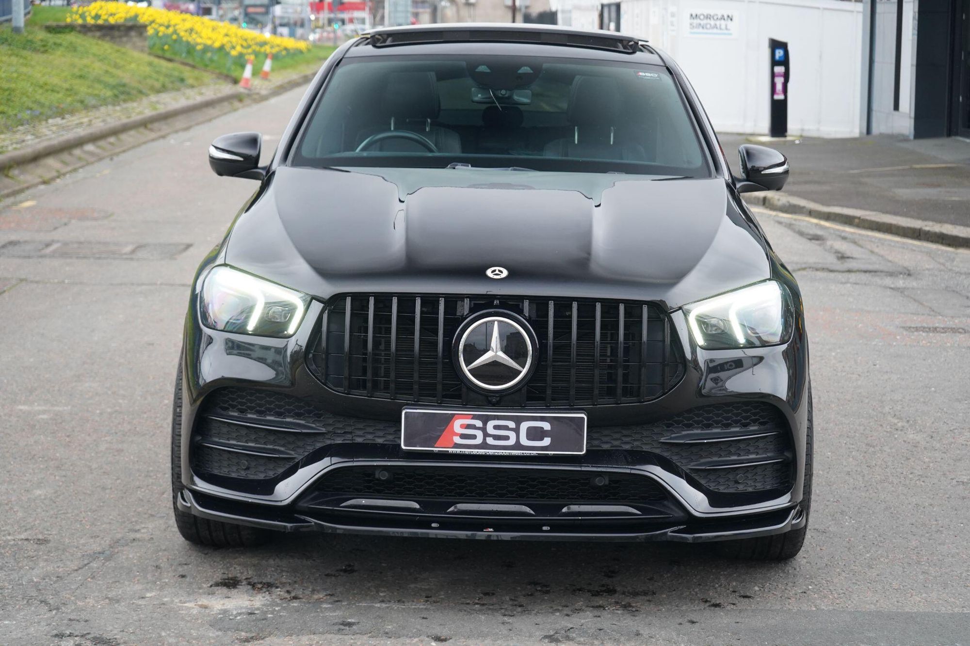 MERCEDES-BENZ GLE COUPE GLE DIESEL COUPE GLE 400d 4Matic AMG Line Premium + 5dr 9G-Tronic for sale UK - Slide 6