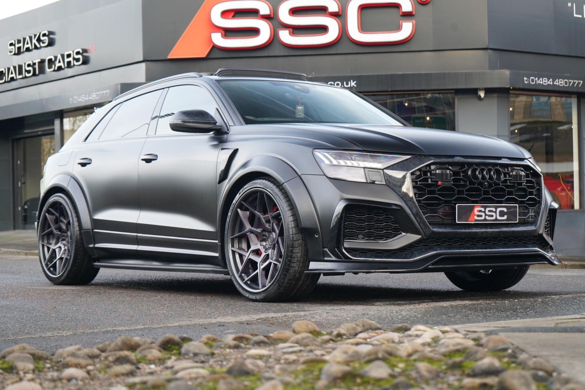 AUDI Q8 ESTATE SQ8 TFSI Quattro Vorsprung 5dr Tiptronic for sale UK - Slide 5