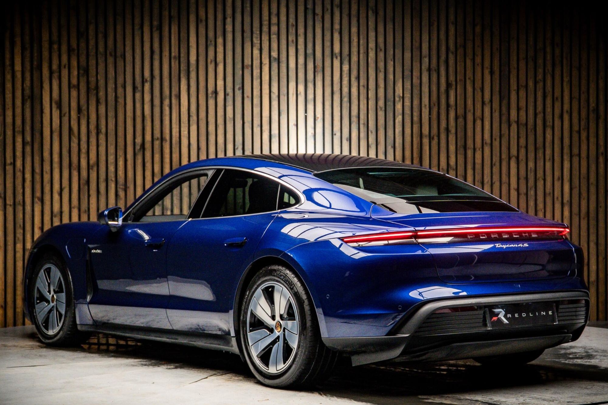 PORSCHE TAYCAN SALOON 420kW 4S 93kWh 4dr Auto for sale UK - Slide 3