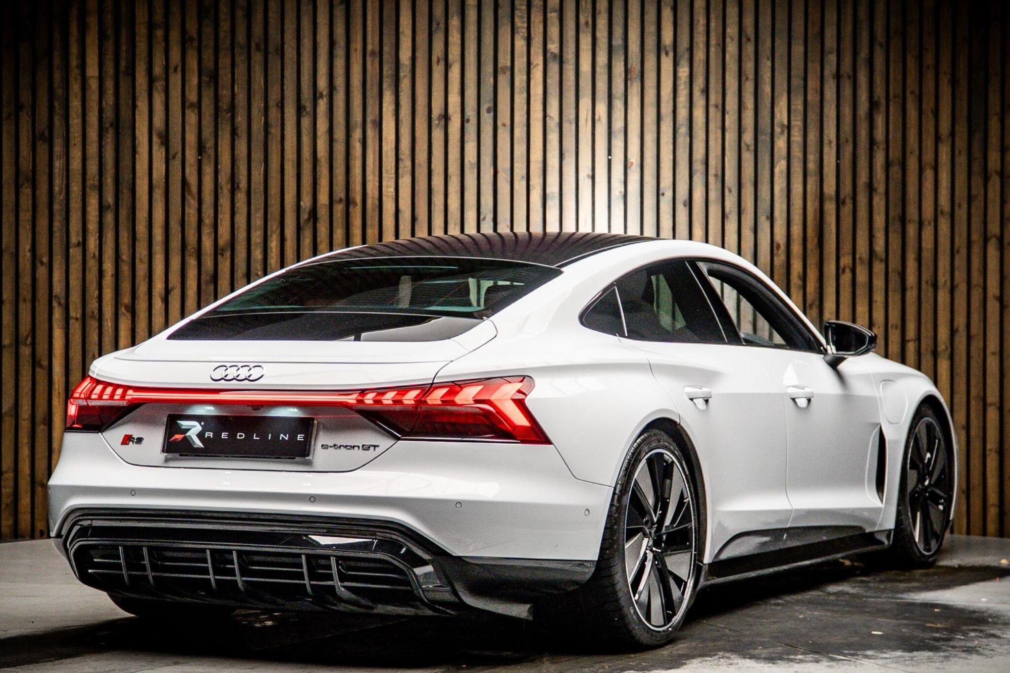 AUDI RS E-TRON GT SALOON 475kW Quattro 93kWh 4dr Auto for sale UK - Slide 4
