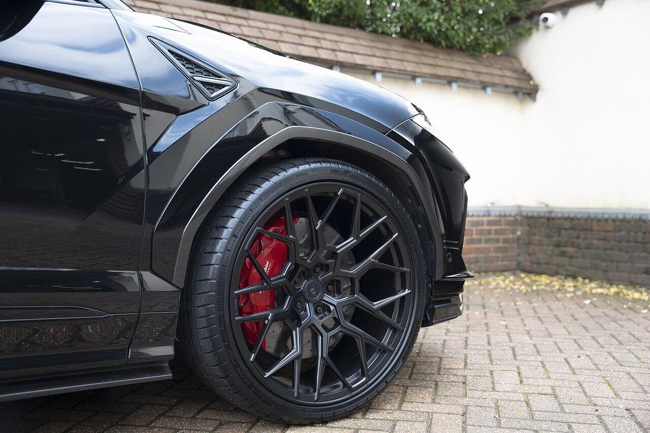 LAMBORGHINI URUS ESTATE 4.0T FSI V8 S 5dr Auto for sale UK - Slide 6