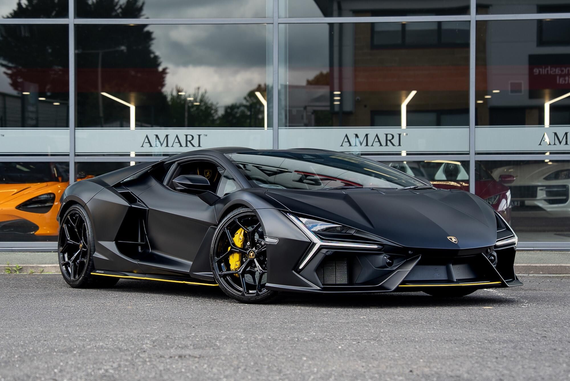LAMBORGHINI REVUELTO COUPE 6.5 V12 1015 PHEV 2dr DCT for sale UK - Slide 7