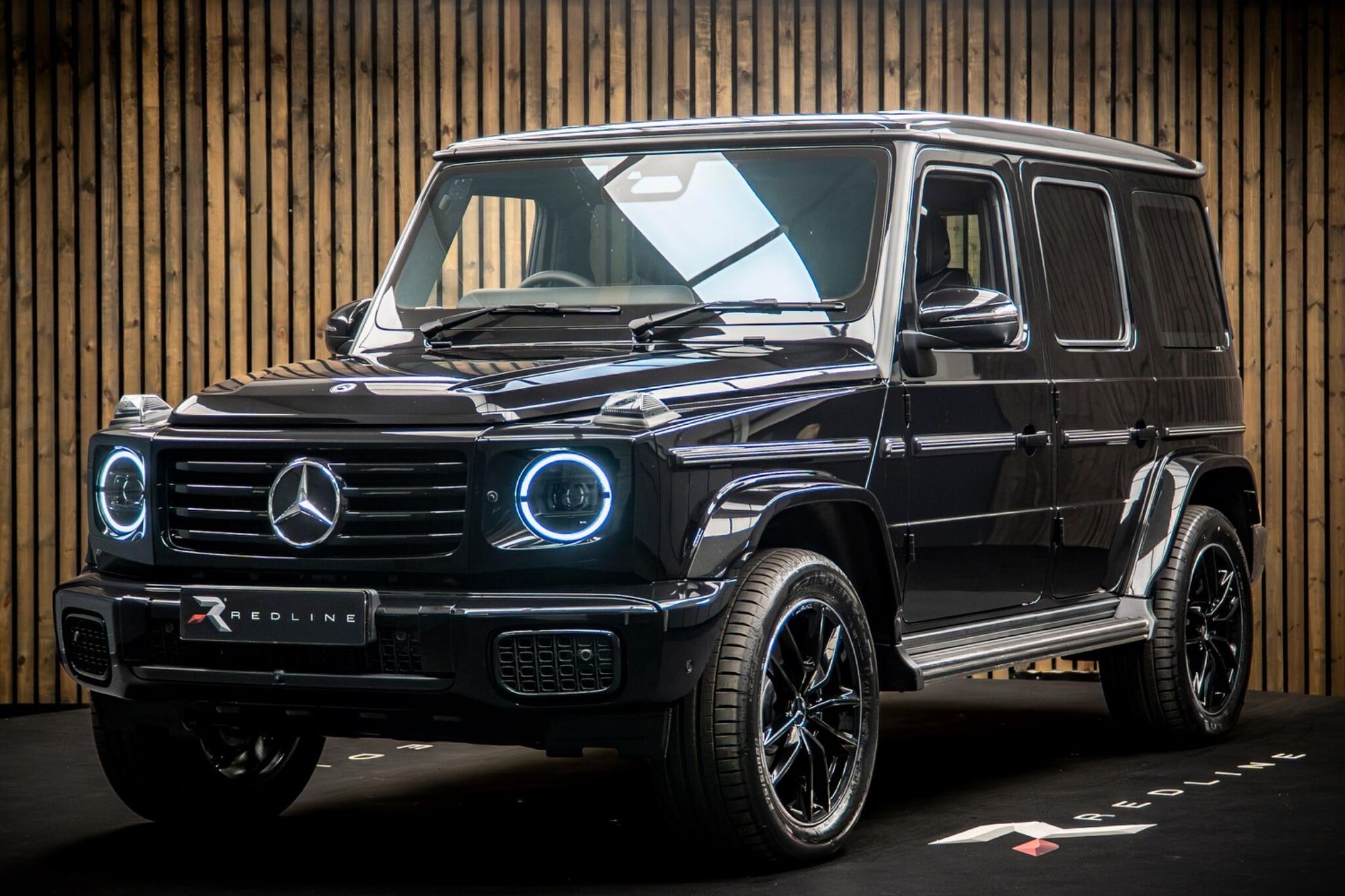 MERCEDES-BENZ G CLASS DIESEL STATION WAGON G450d AMG Line Premium Plus 5dr 9G-Tronic for sale UK - Slide 8
