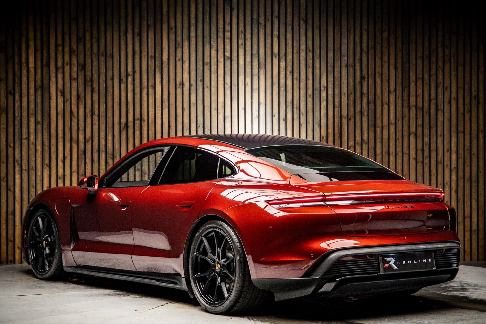 PORSCHE TAYCAN SALOON 440kW GTS 93kWh 4dr Auto for sale UK - Slide 3