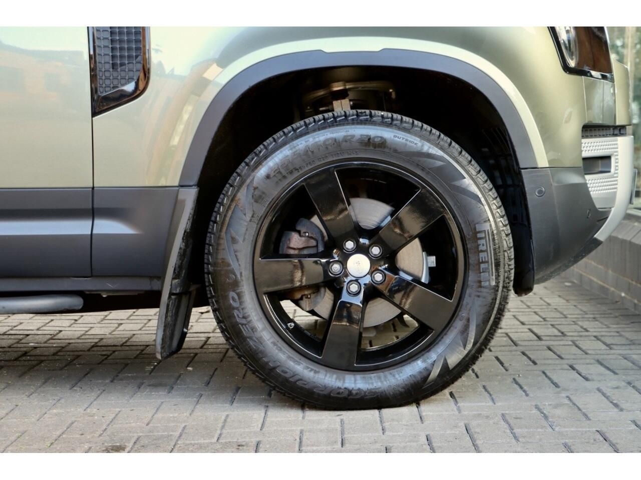 LAND ROVER DEFENDER ESTATE SPECIAL EDITIONS 2.0 D240 First Edition 110 5dr Auto for sale UK - Slide 2