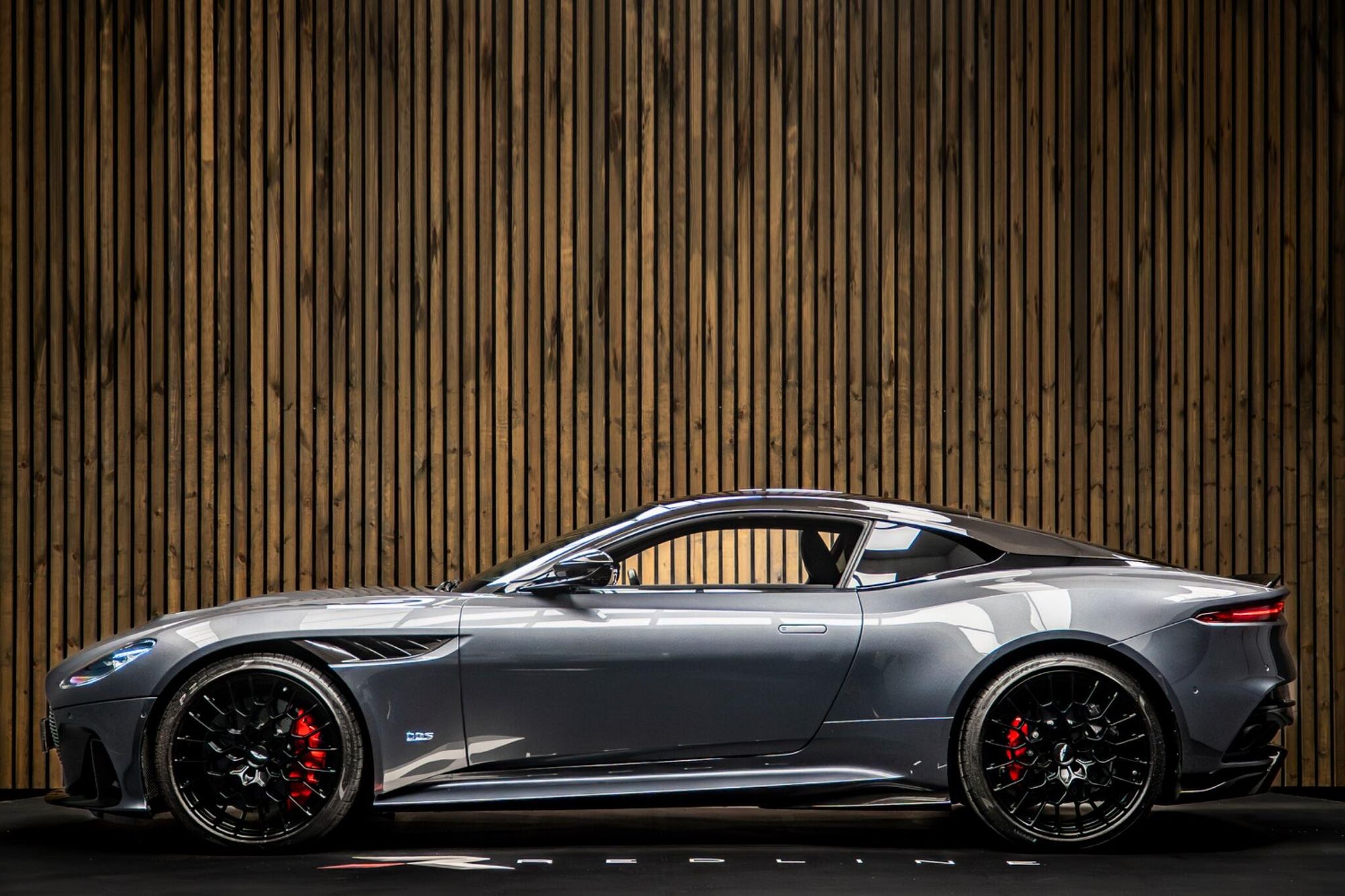 ASTON MARTIN DBS COUPE V12 770 ULTIMATE 2dr Touchtronic Auto for sale UK - Slide 7