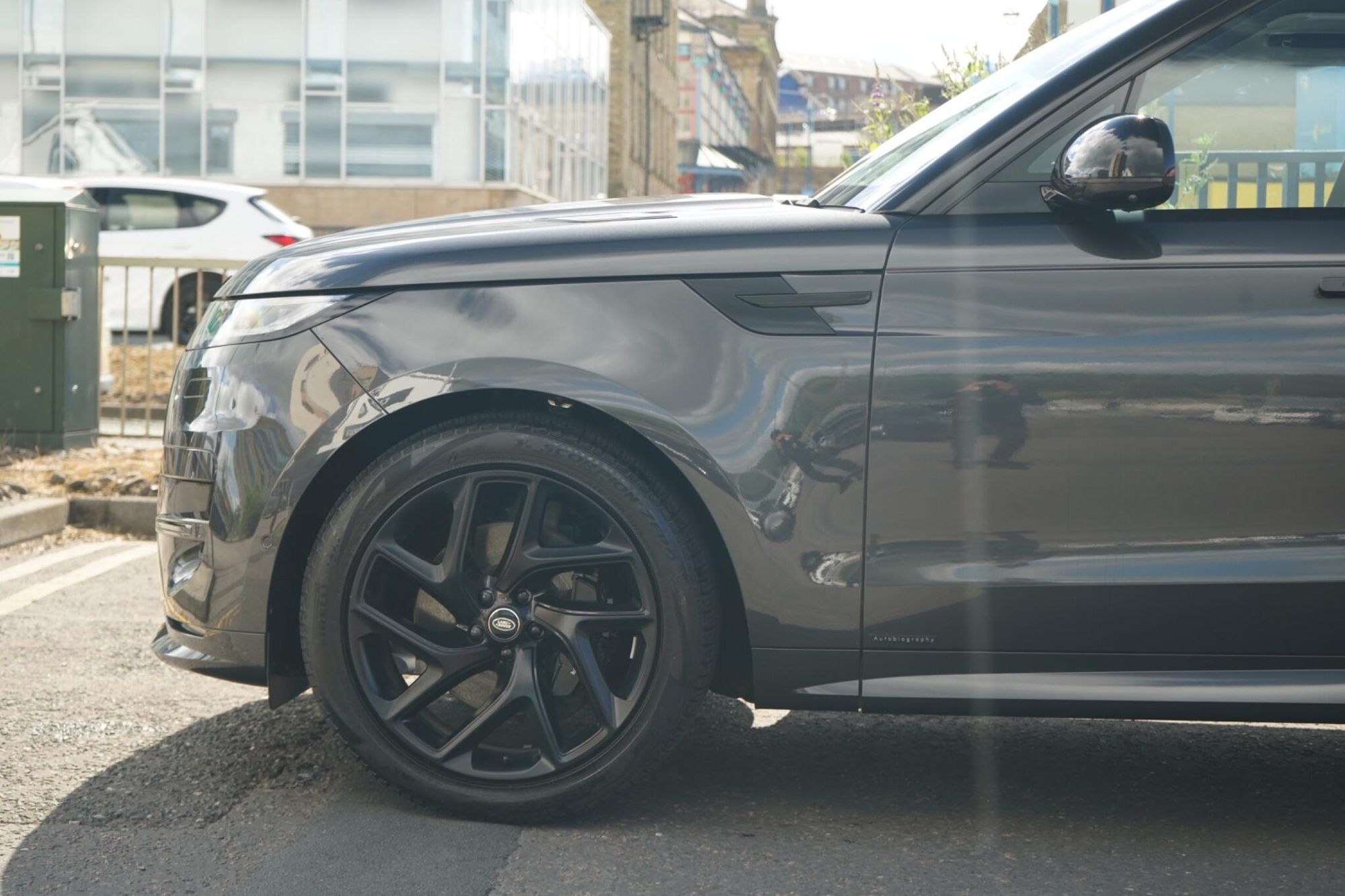 LAND ROVER RANGE ROVER SPORT DIESEL ESTATE 3.0 D350 Autobiography 5dr Auto for sale UK - Slide 10
